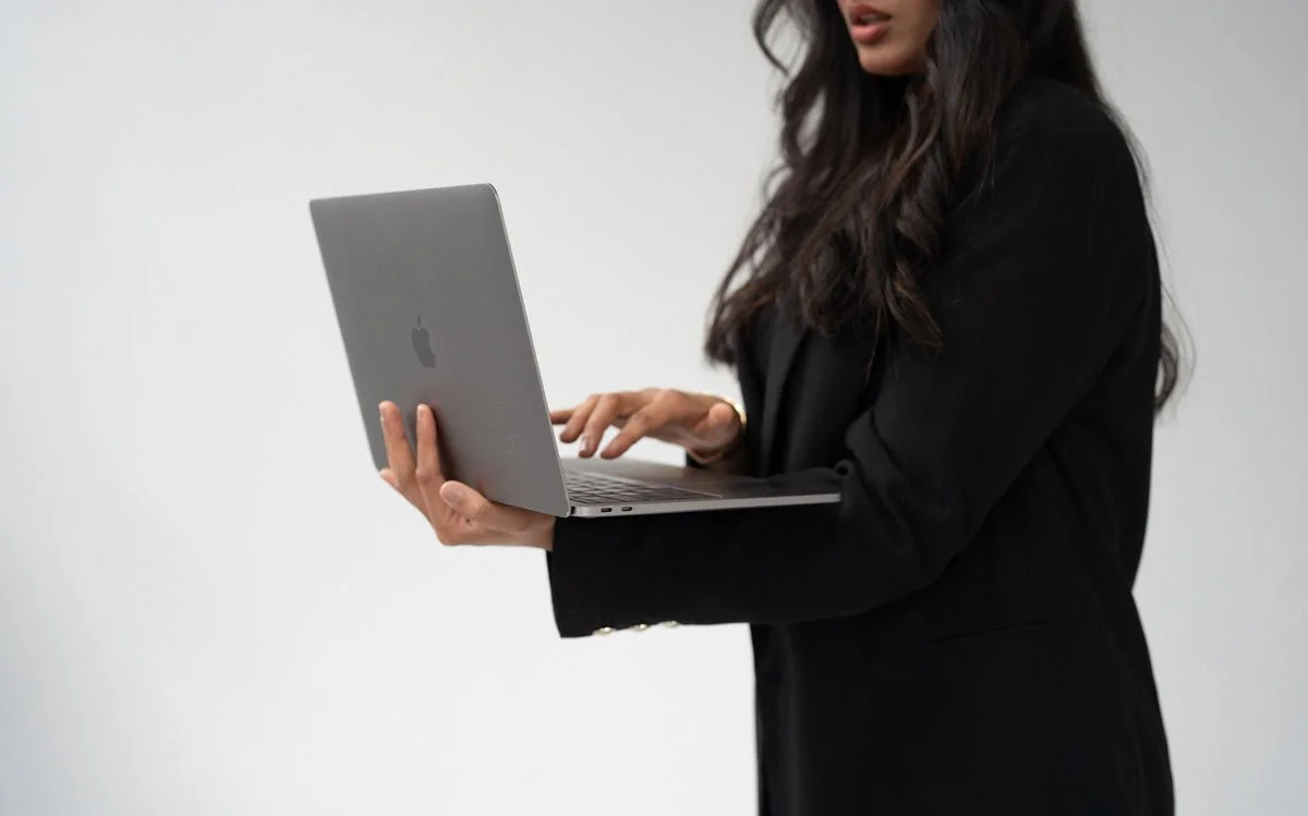 Digital Decluttering + Organization for Biz Owners