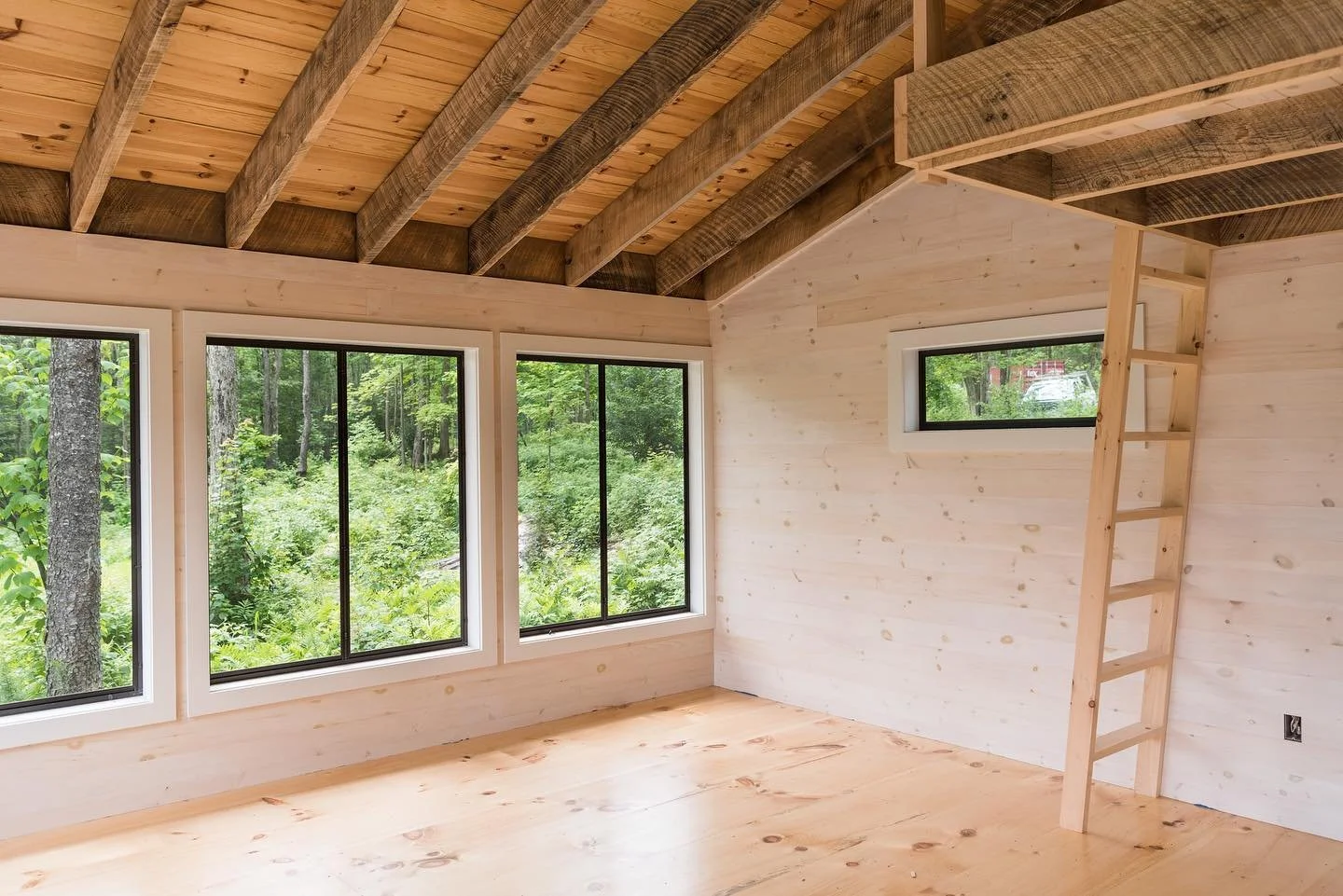 Green Road Cabin | Design