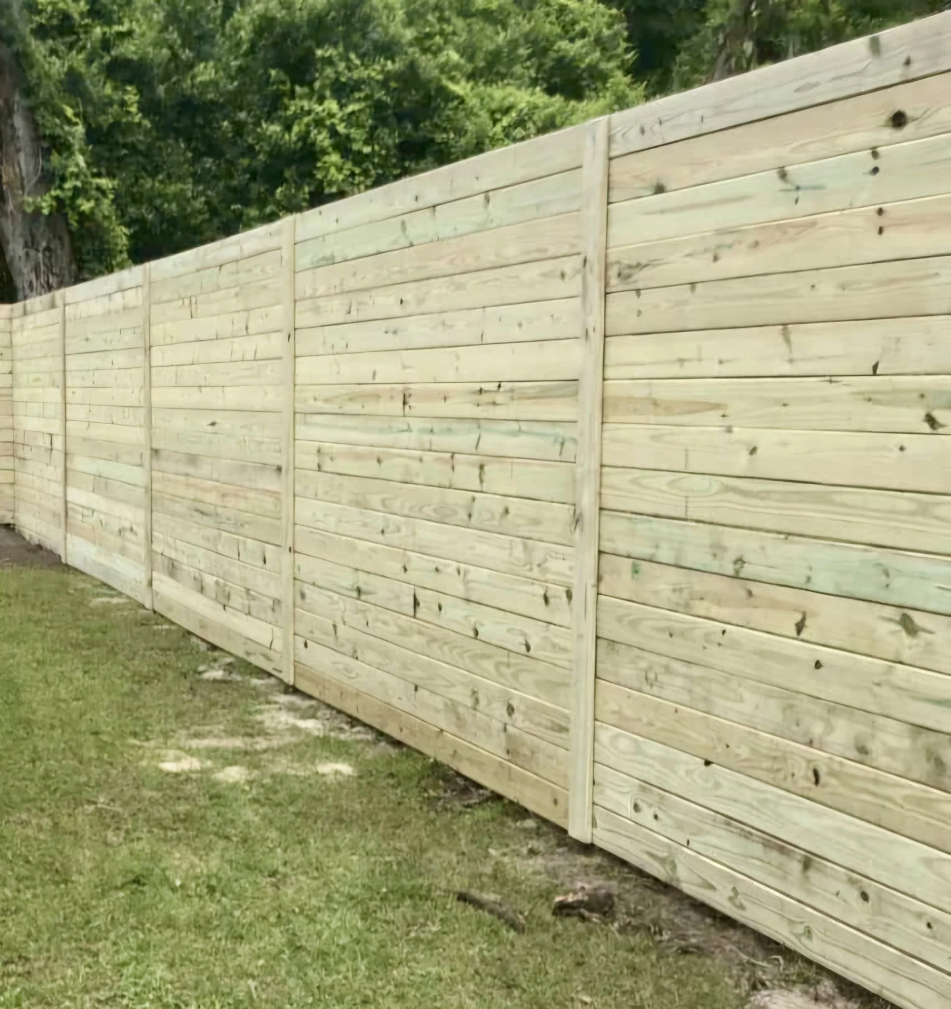 Horizontal Privacy Fence.jpg