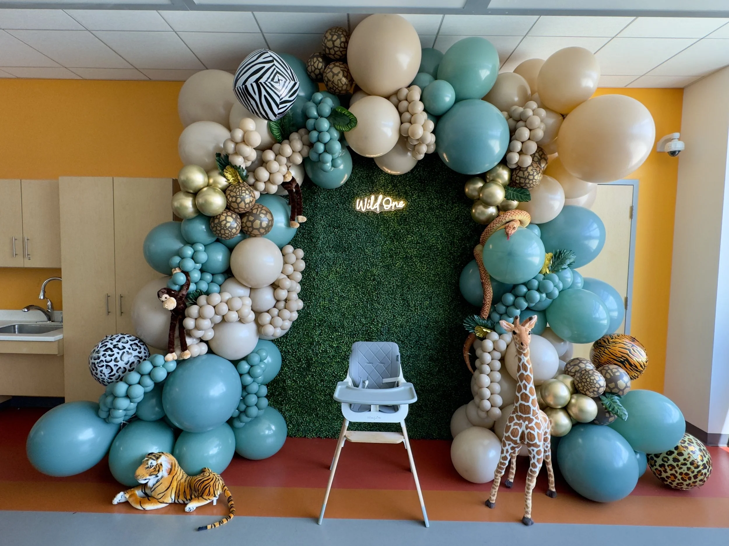 Wild One Balloon Arch.jpg
