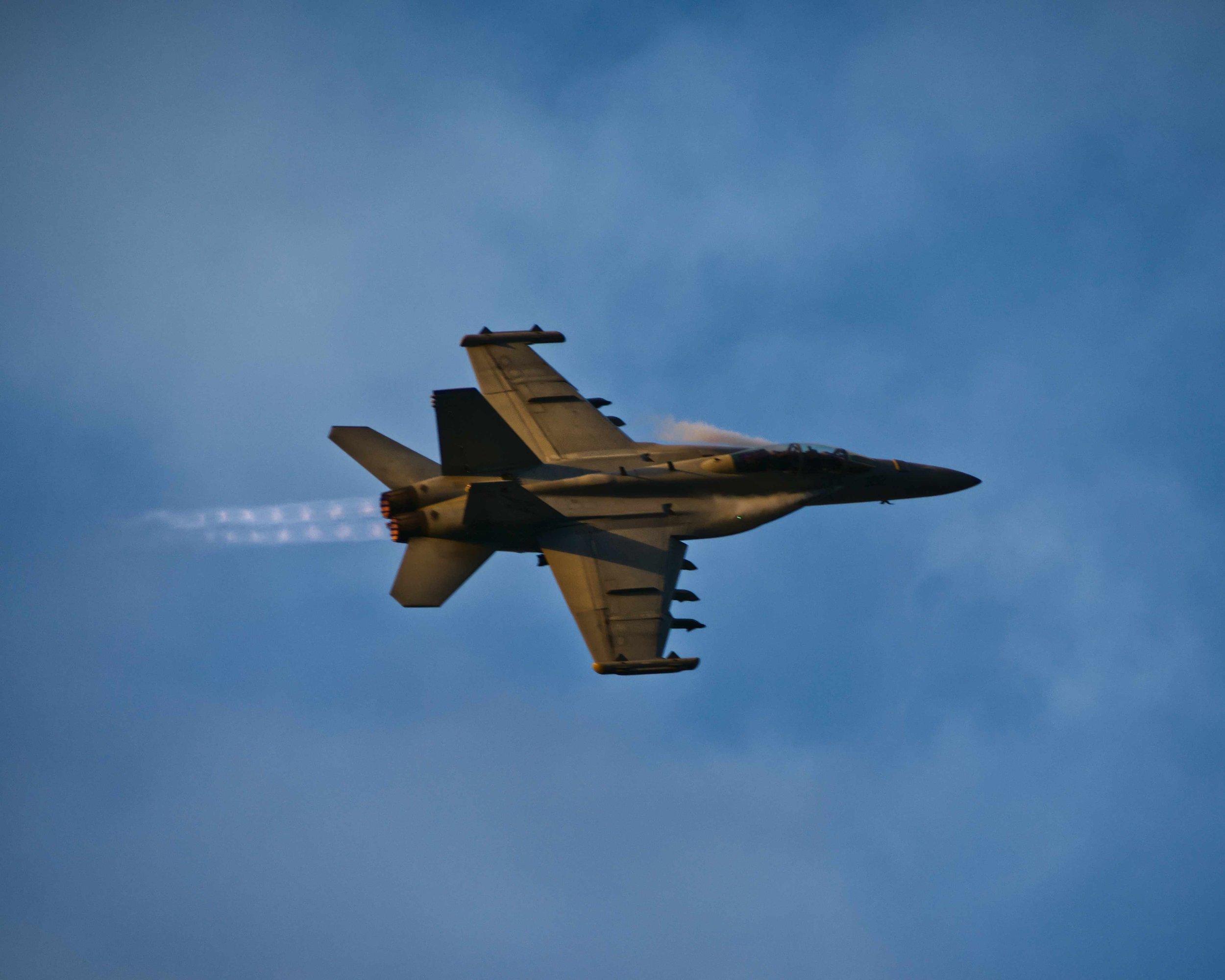 20250907_Riverfire_Growler Sunlit_5-4_web.jpg