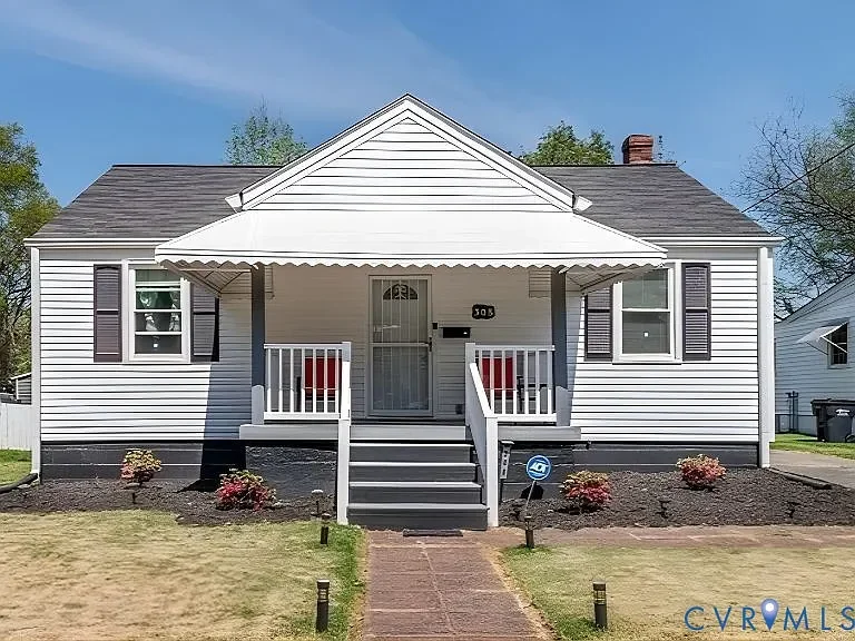 308 Maple Lane Colonial Heights, VA 