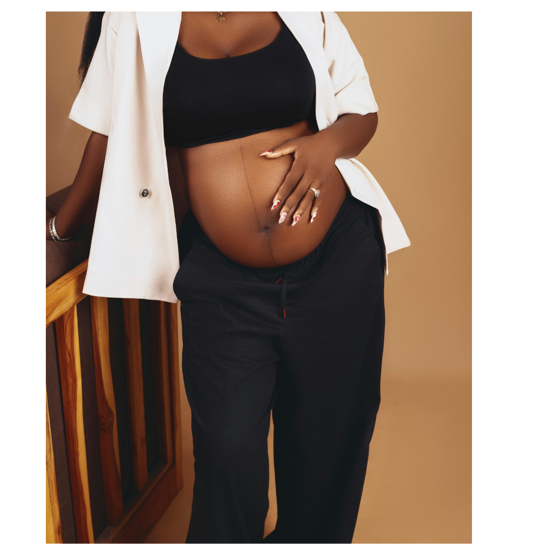 pregnant woman image for pelvic floor therapy during pregnancy. pelvic floor therapy near me denver for pregnancy and labor delivery prep and postpartum care. holistic pregnancy support and healthcare