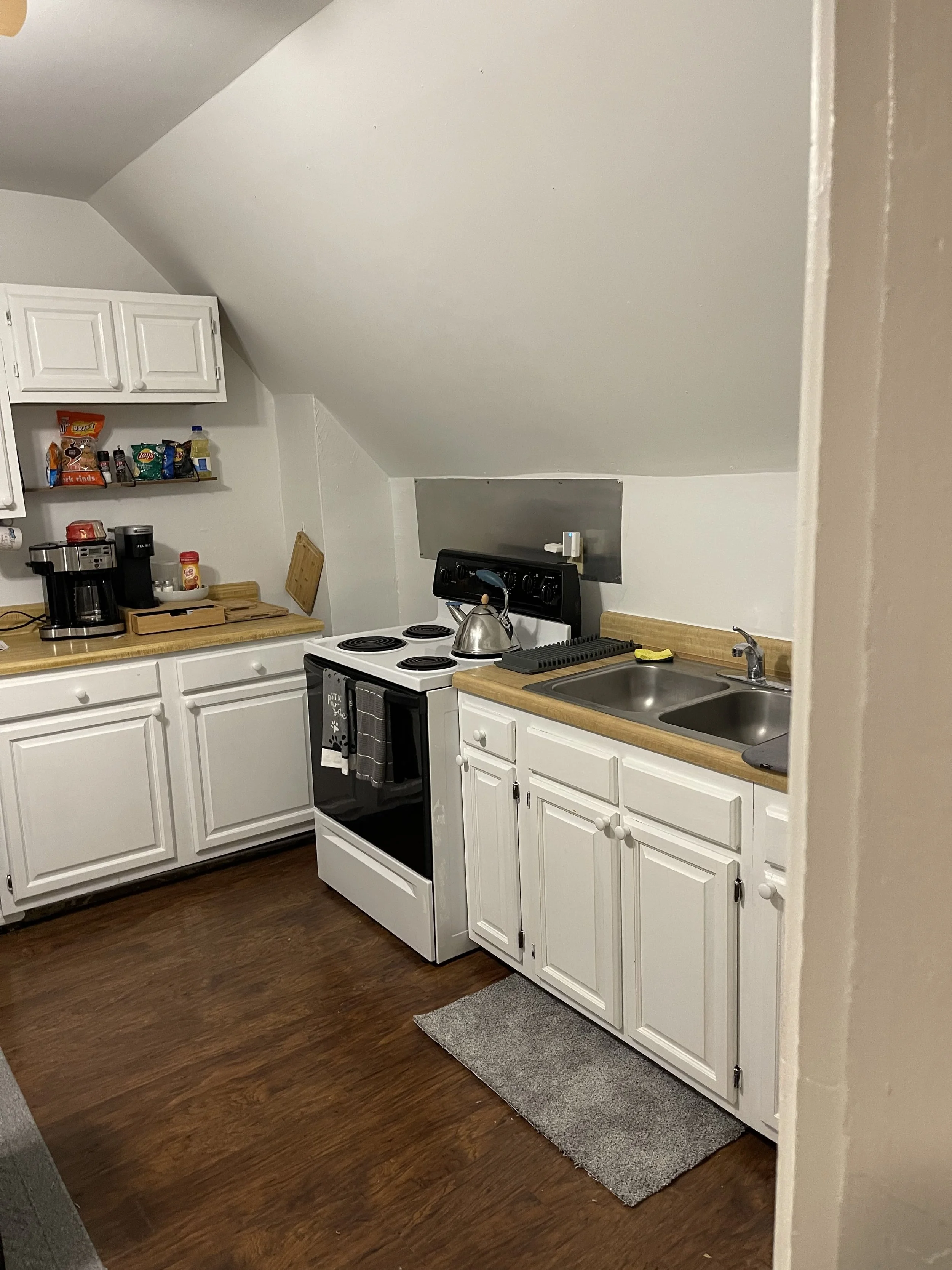 Kitchen_0412.jpg