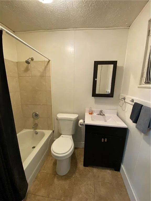 353 Bathroom 2-1.jpg