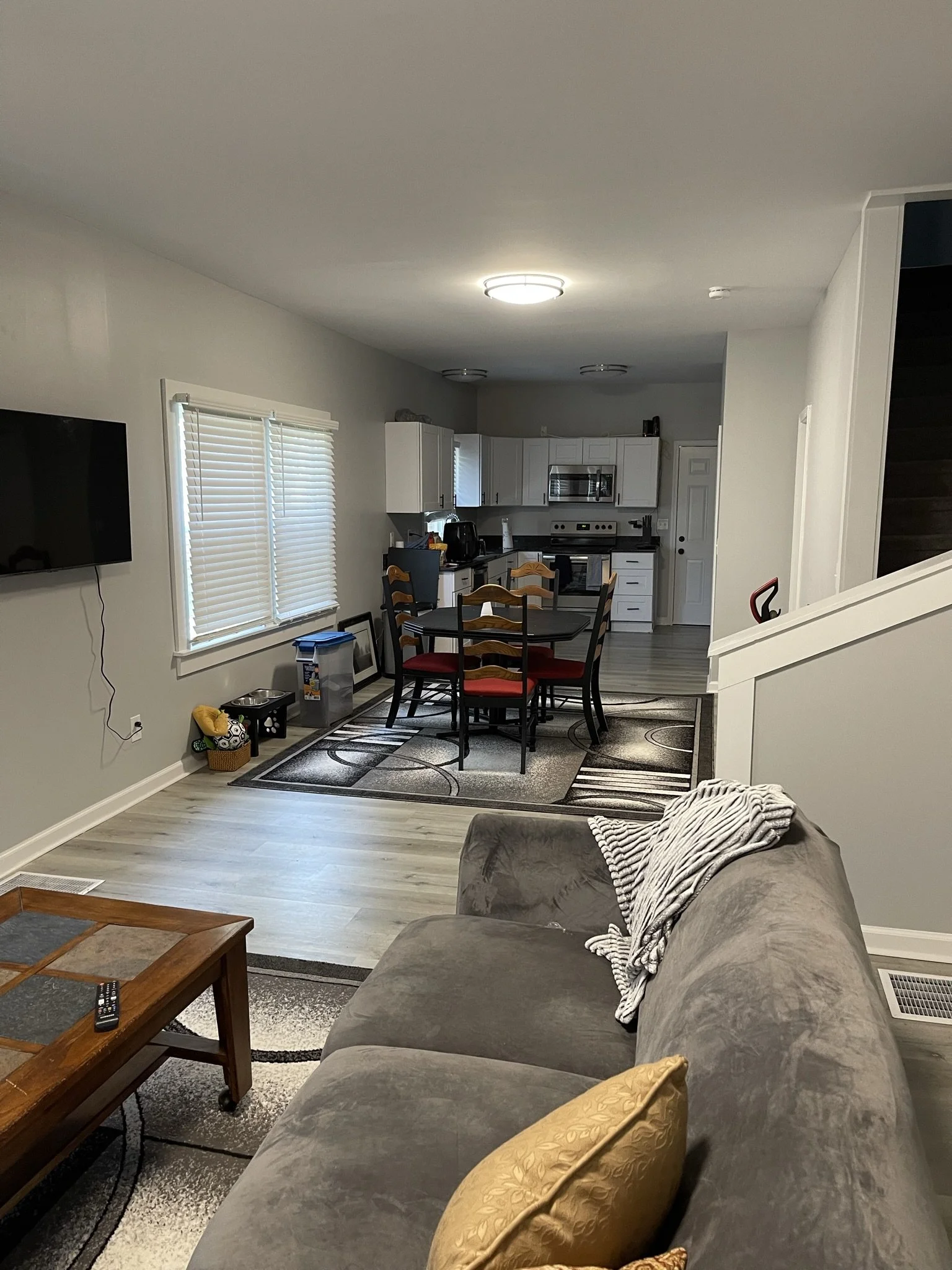 Vintner's Place 2 BR Pet friendly Downtown Indy 2