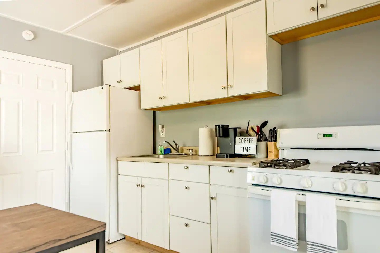 Lovely 2 Bedroom one bath unit for Travel Nurses