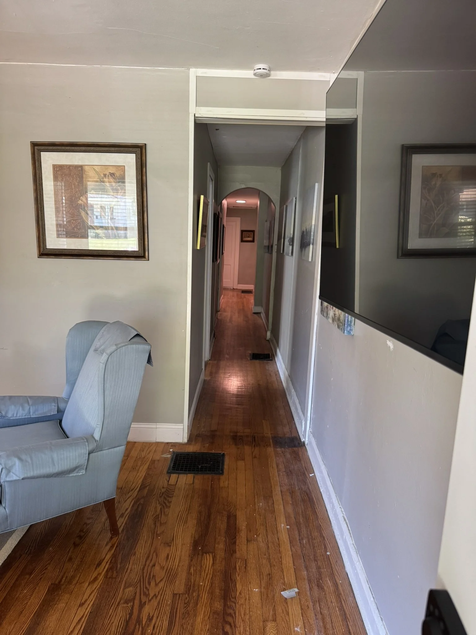 Hallway-  Property name: Vintner's Cottage 2 BR North Downtown Indy 20 min. Drive to Lebanon 

-Vintner Investment Group- Mid Term Rentals and Travel Nurse Housing at affordable prices.