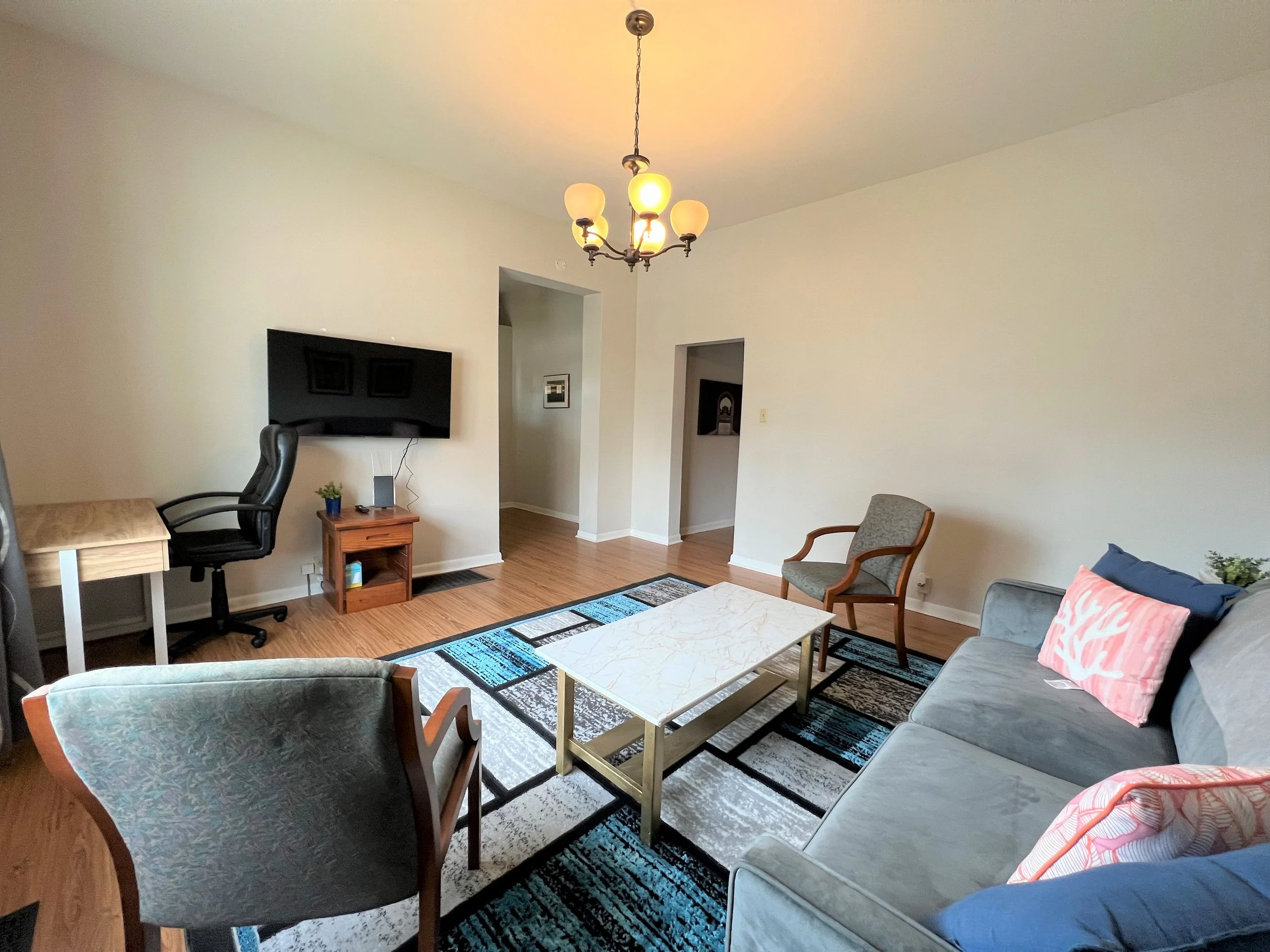 xLiving Room2.JPG