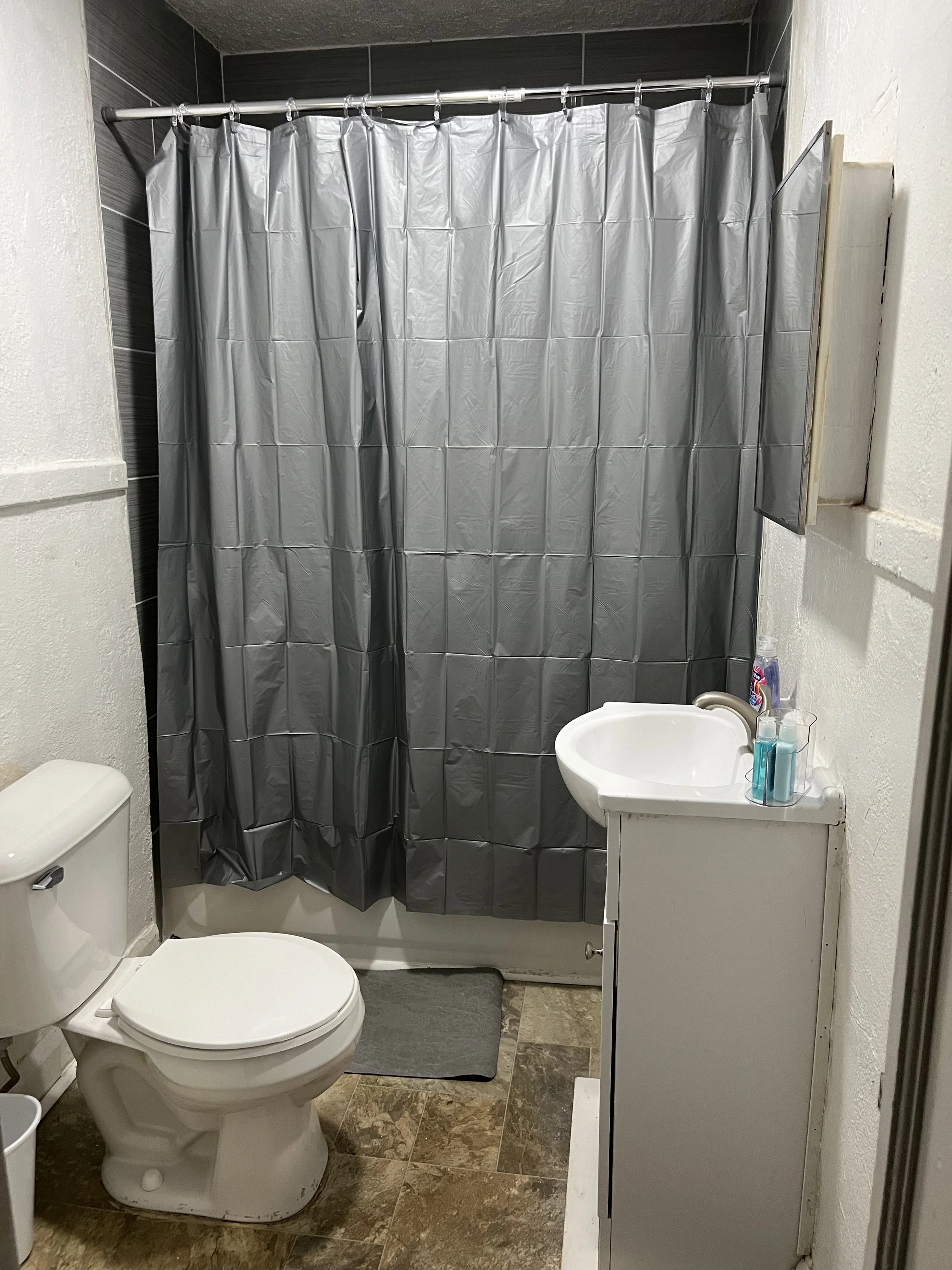Bathroom2.jpeg