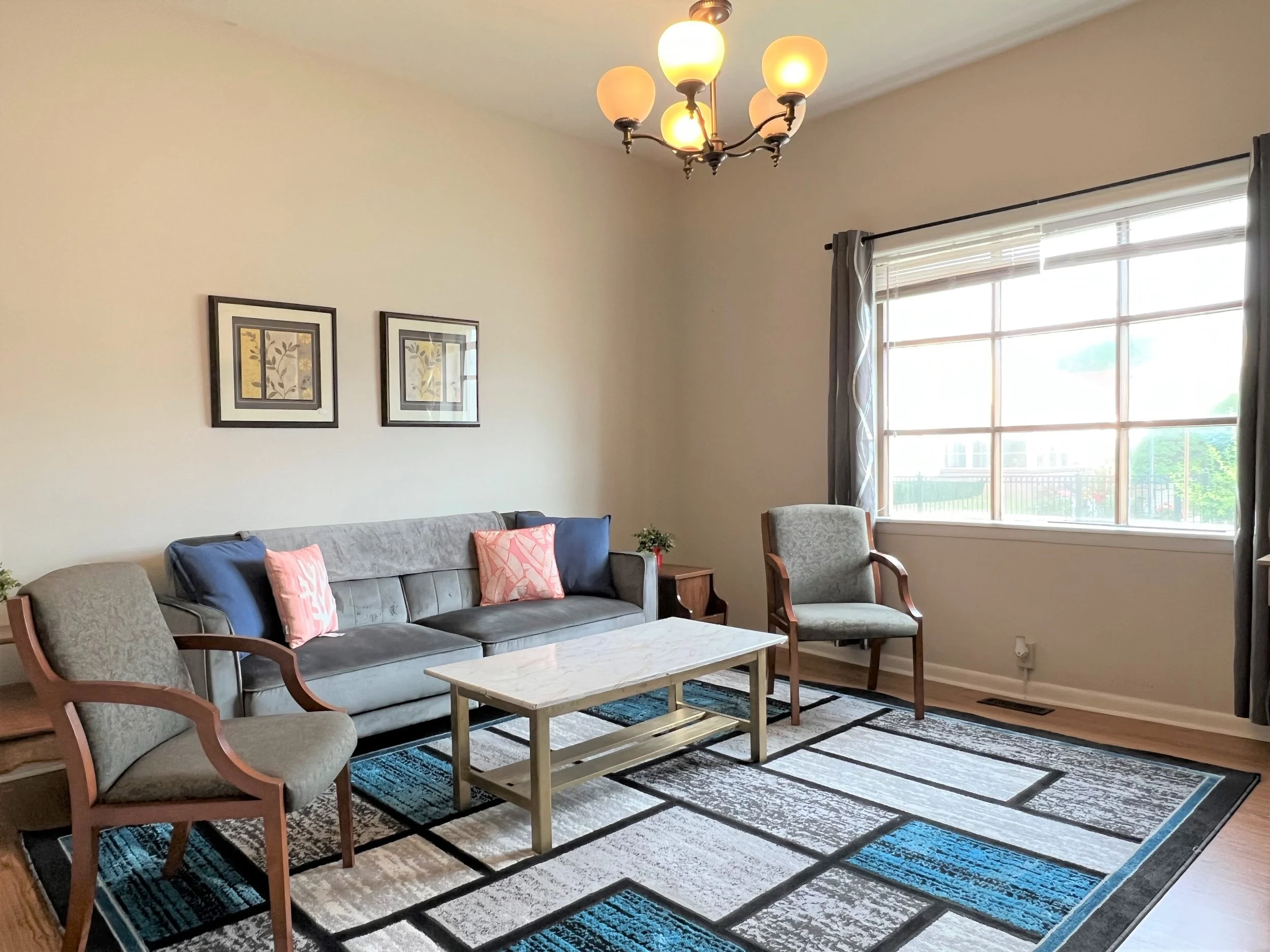 Living Room1.JPG
