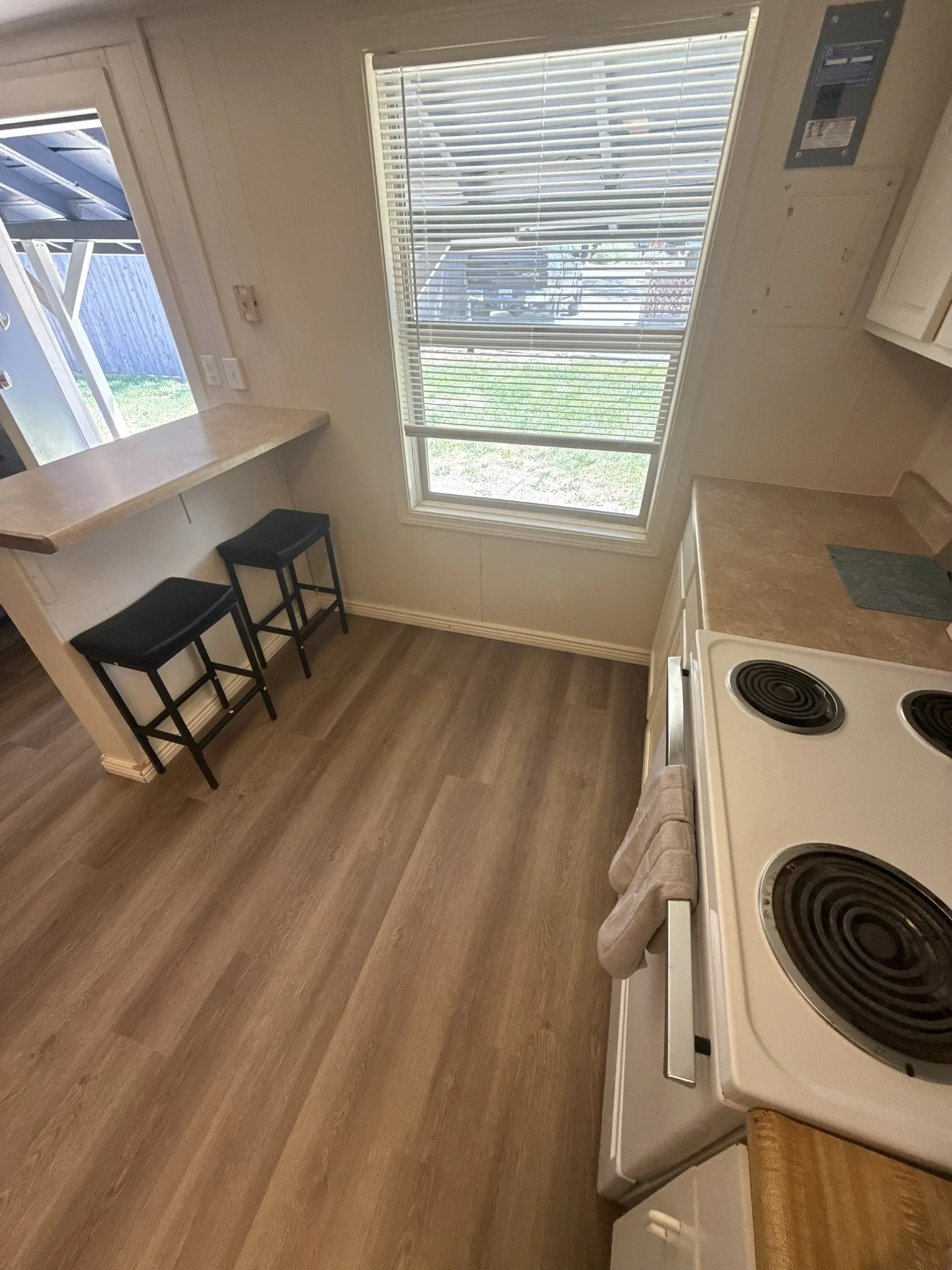 Kitchen Bar.JPEG
