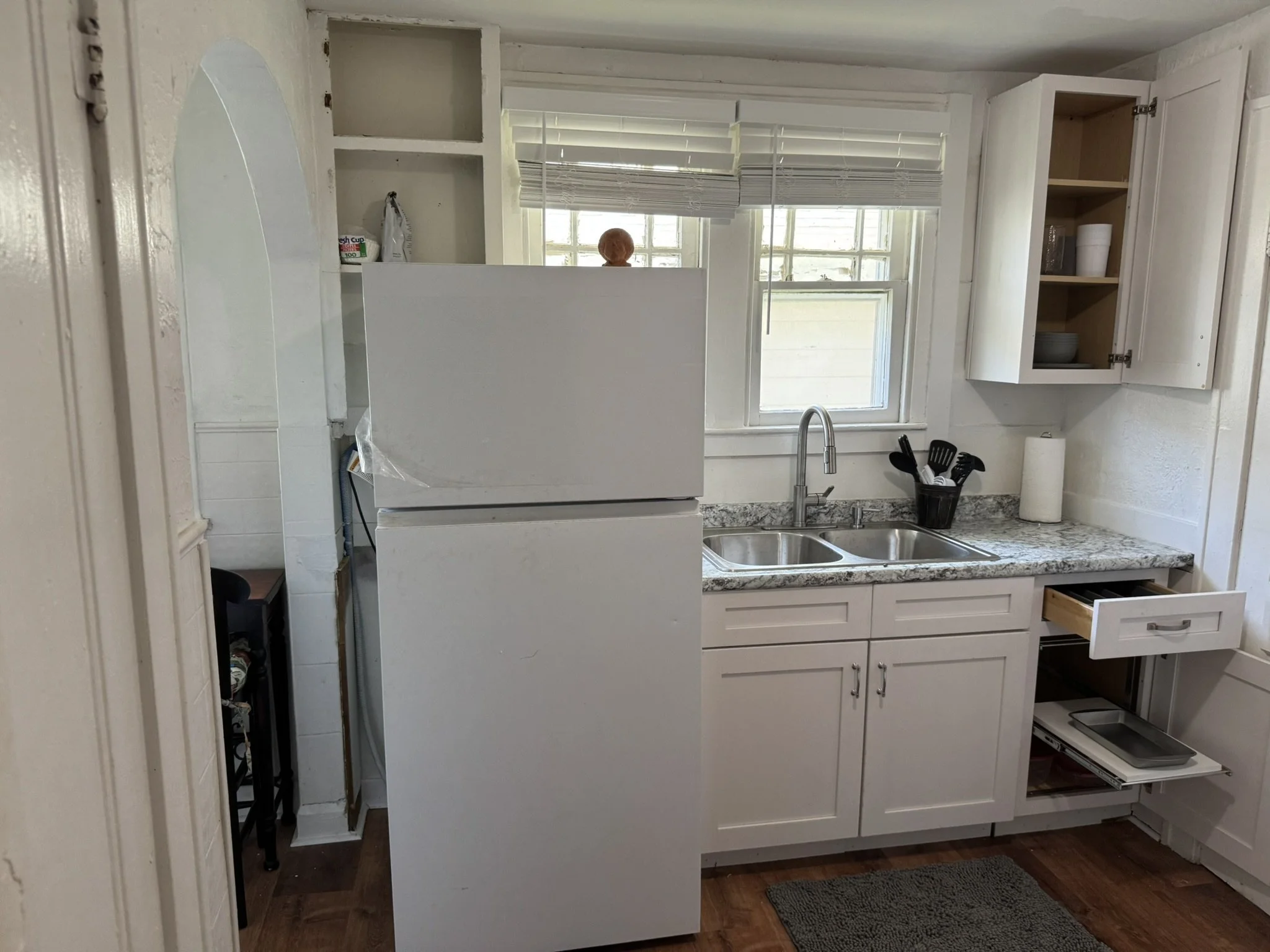 Kitchen-Property name: Vintner's Cottage 2 BR North Downtown Indy 20 min. Drive to Lebanon 

-Vintner Investment Group- Mid Term Rentals and Travel Nurse Housing at affordable prices. 