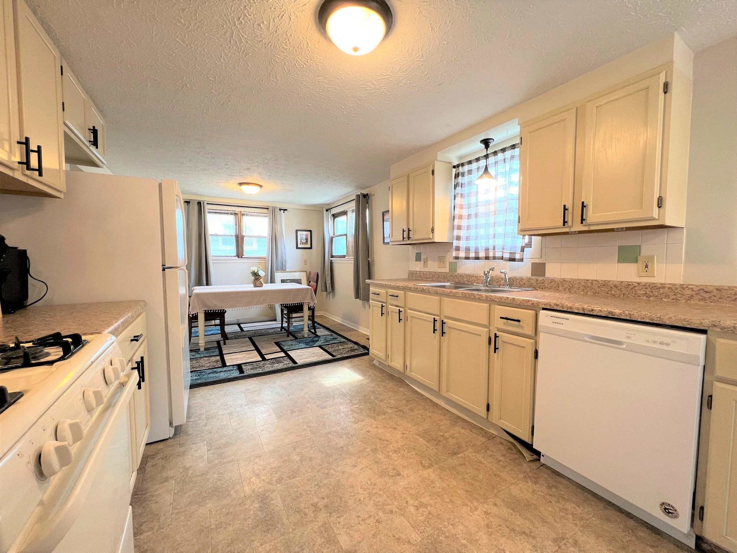 Vintner's RARE 2 Bedroom at Fletcher Place