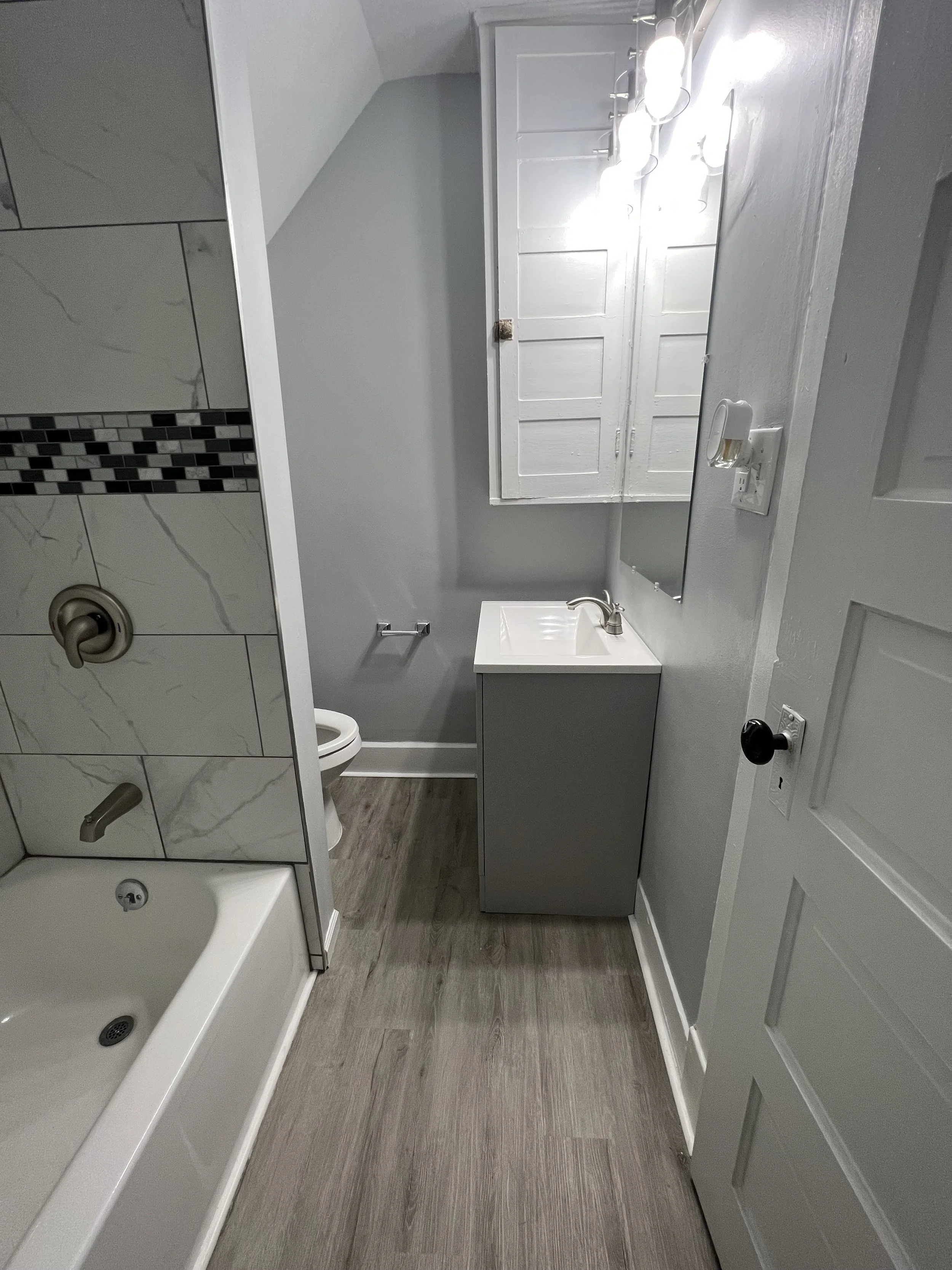 Bathroom-2485.jpg