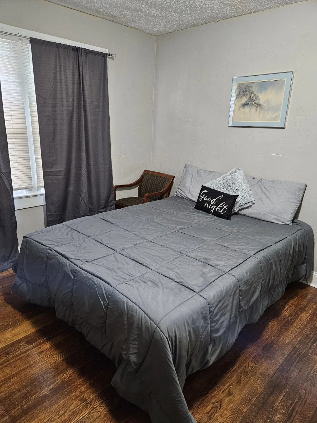 3926 Front Bedroom.jpg