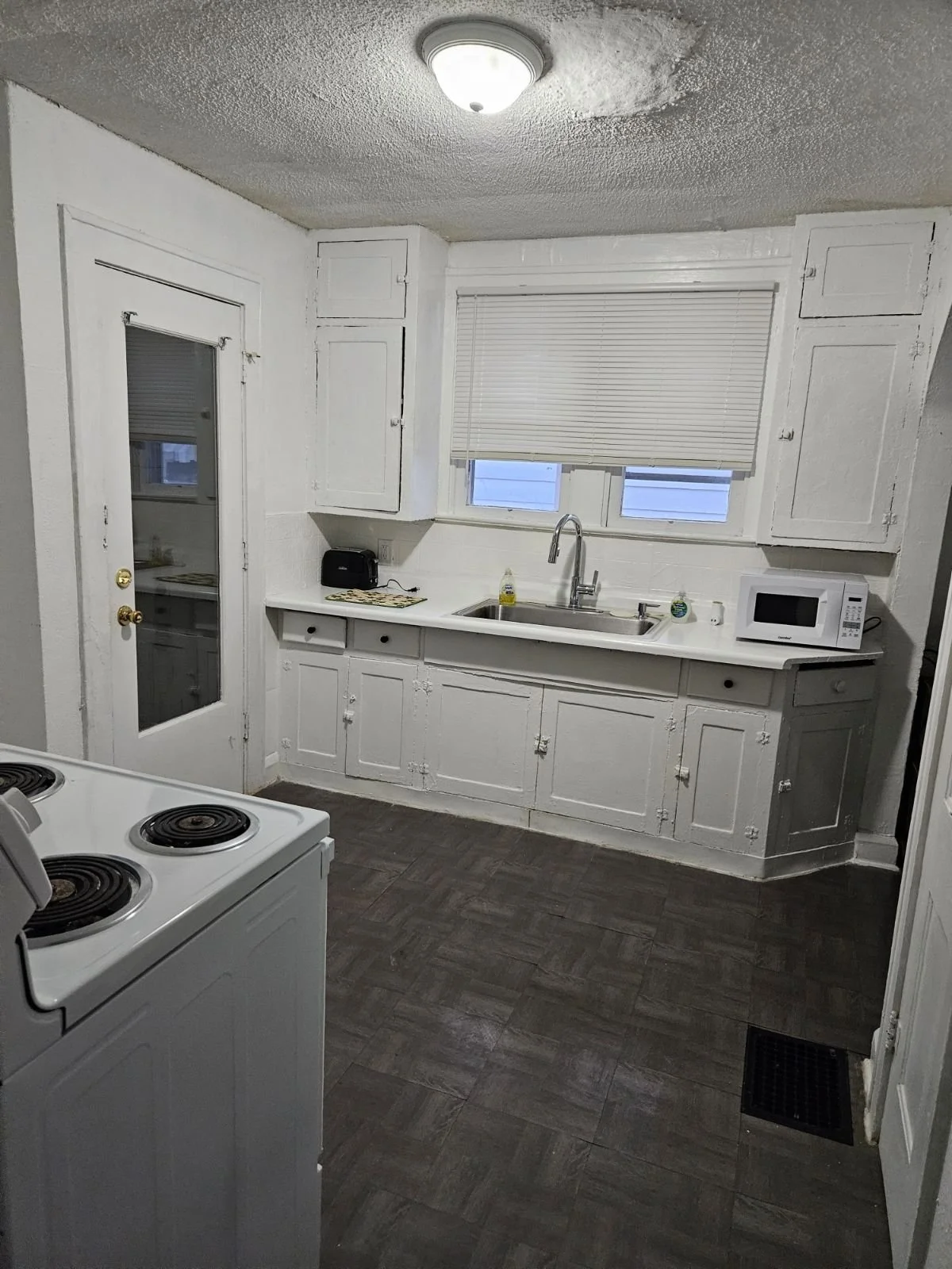 Vintner's Cottage 2 BR North Downtown Indy 20 min. Drive to Lebanon 2