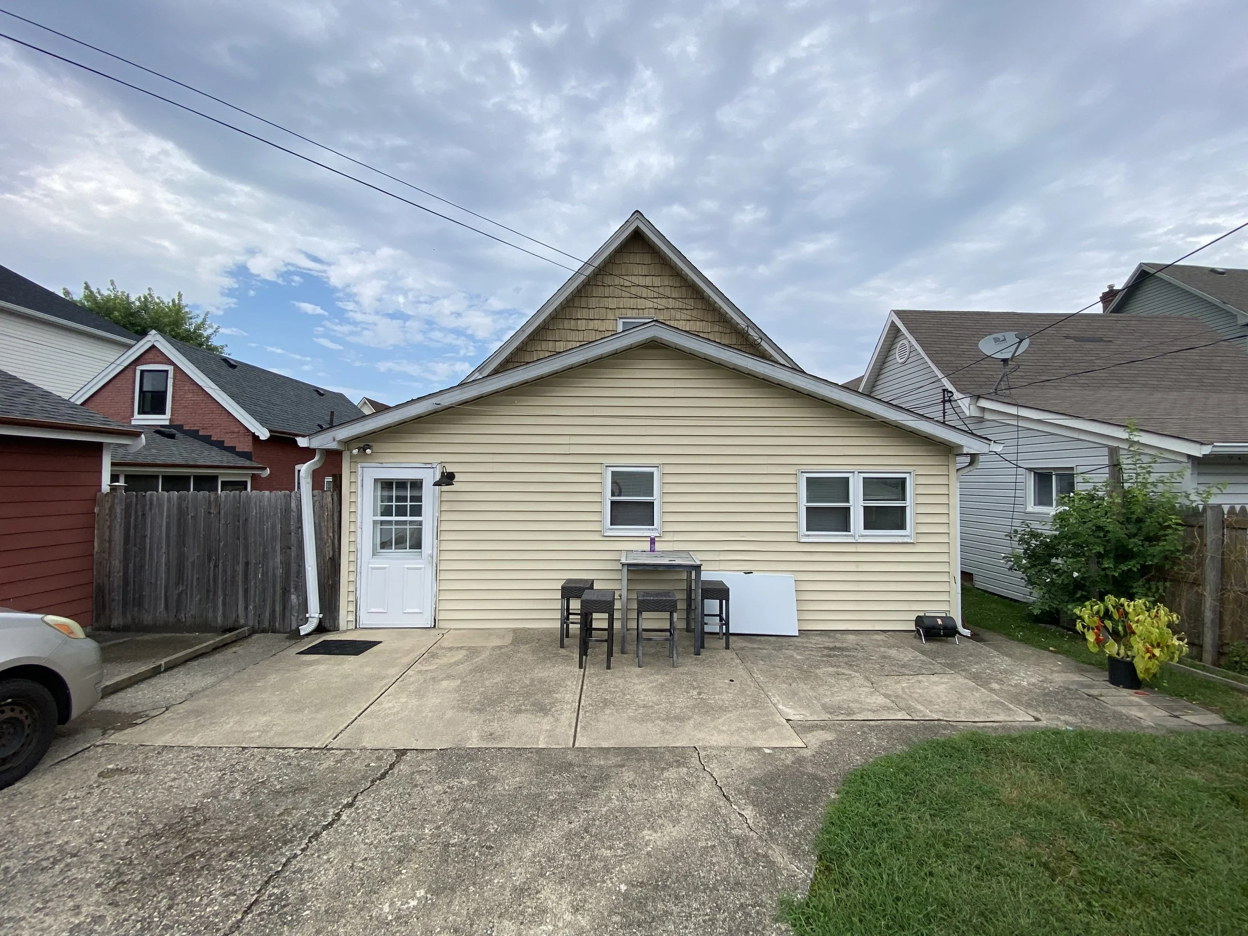 Backyarrd_0172.jpg