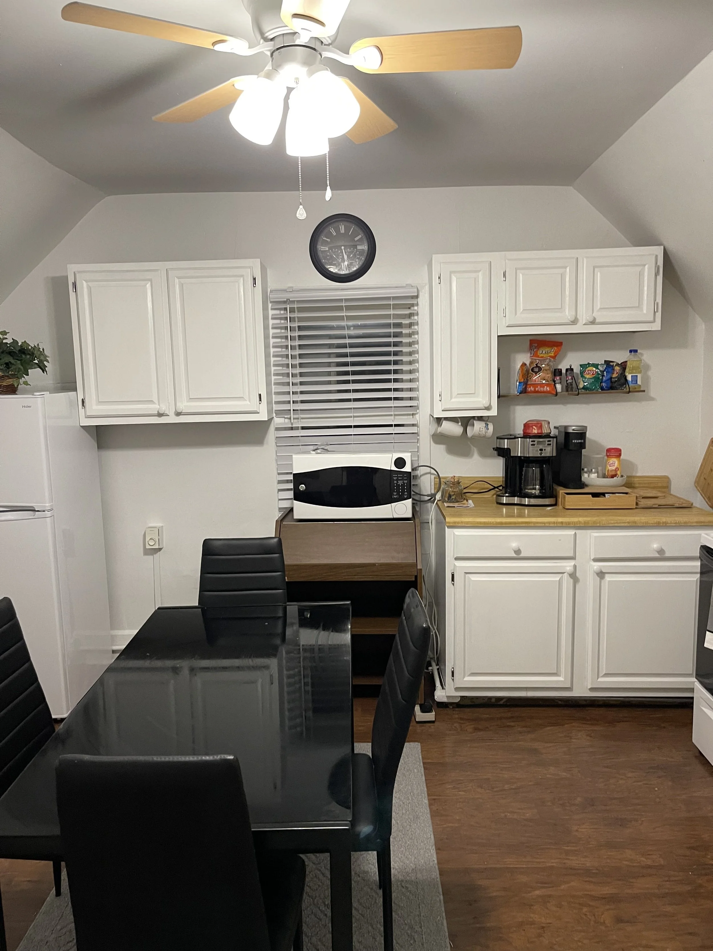 Upper_Kitchen.jpg