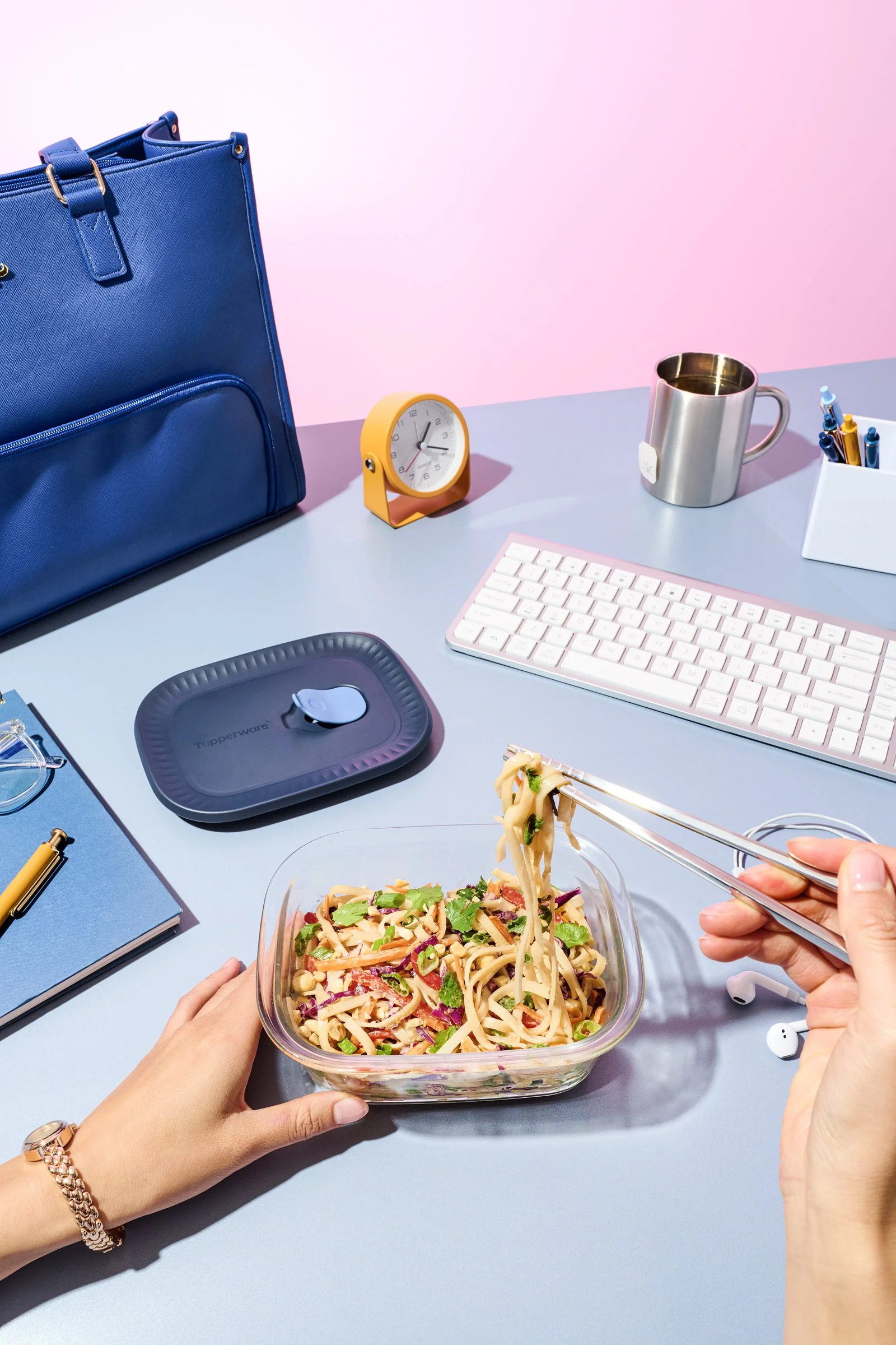 25029 - Tupperware 22217.jpg