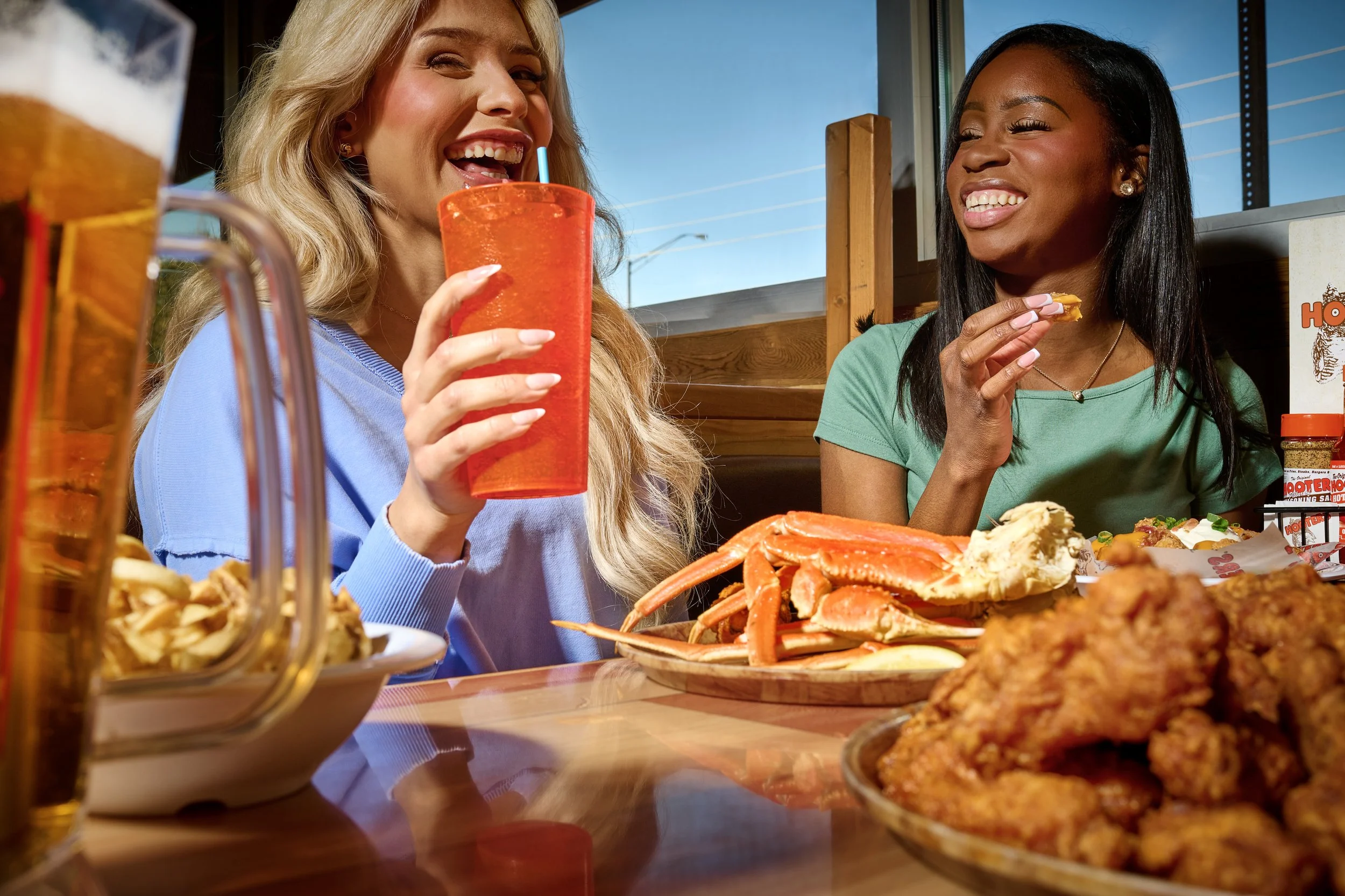 26005 - Hooters Lifestyle3892 copy.jpg