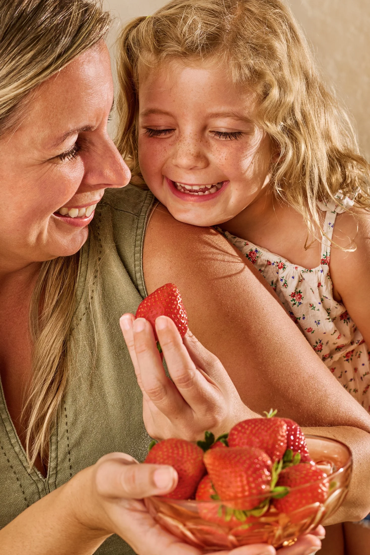 lifestyle-fresh-strawberries-photography.jpg