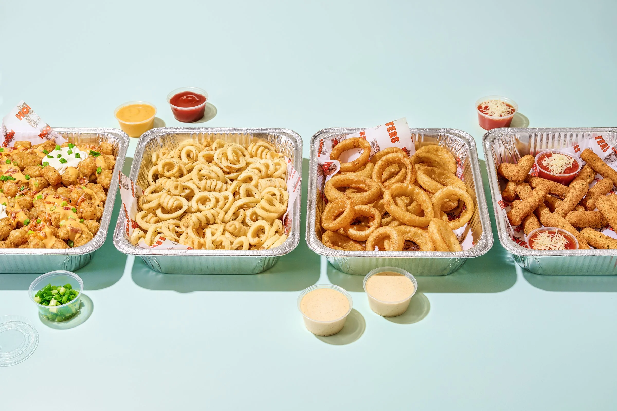 25045 - Hooters Catering1709.jpg