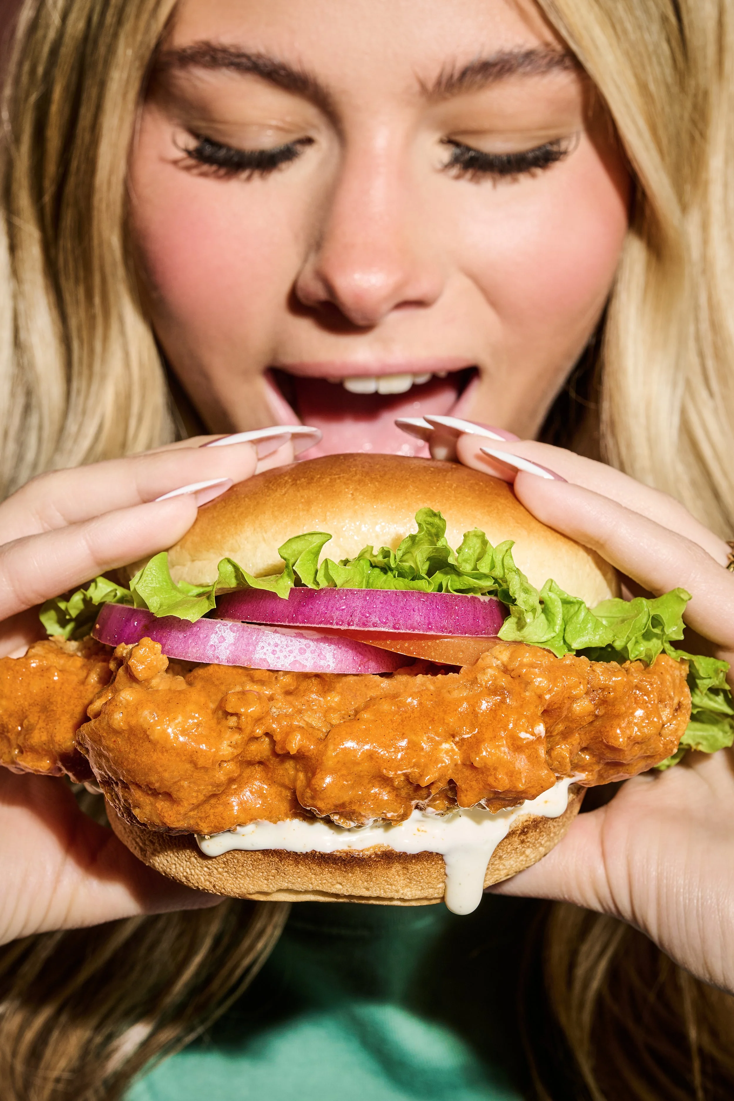 26005 - Hooters Lifestyle Food6163 copy.jpg