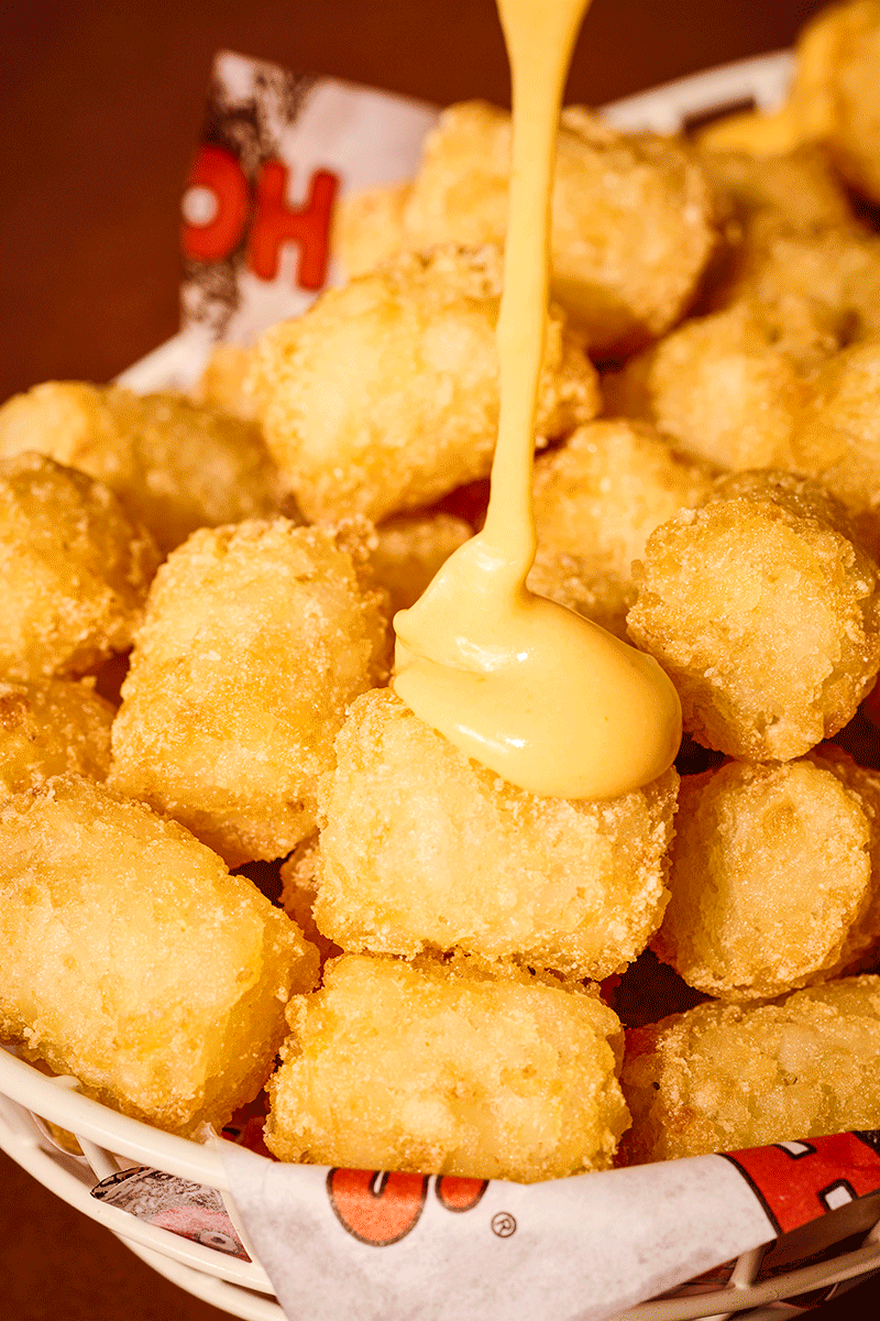 26005---Hooters-Lifestyle-Food5202 Stop Motion.gif