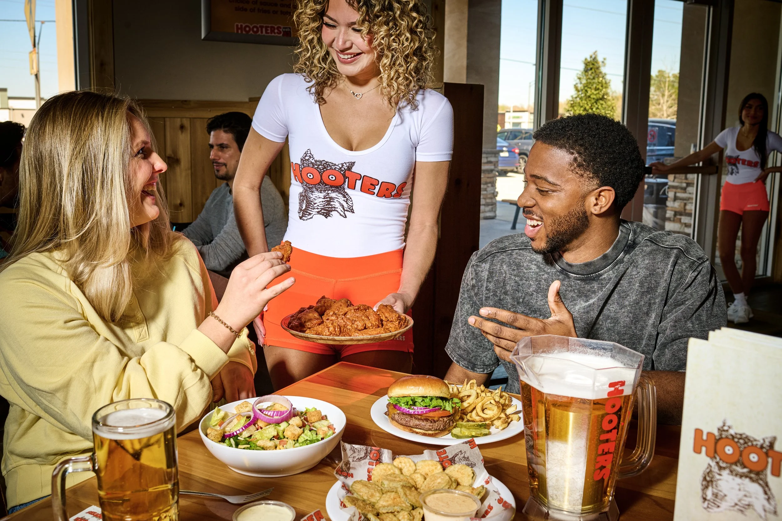 26005 - Hooters Lifestyle3512 copy.jpg