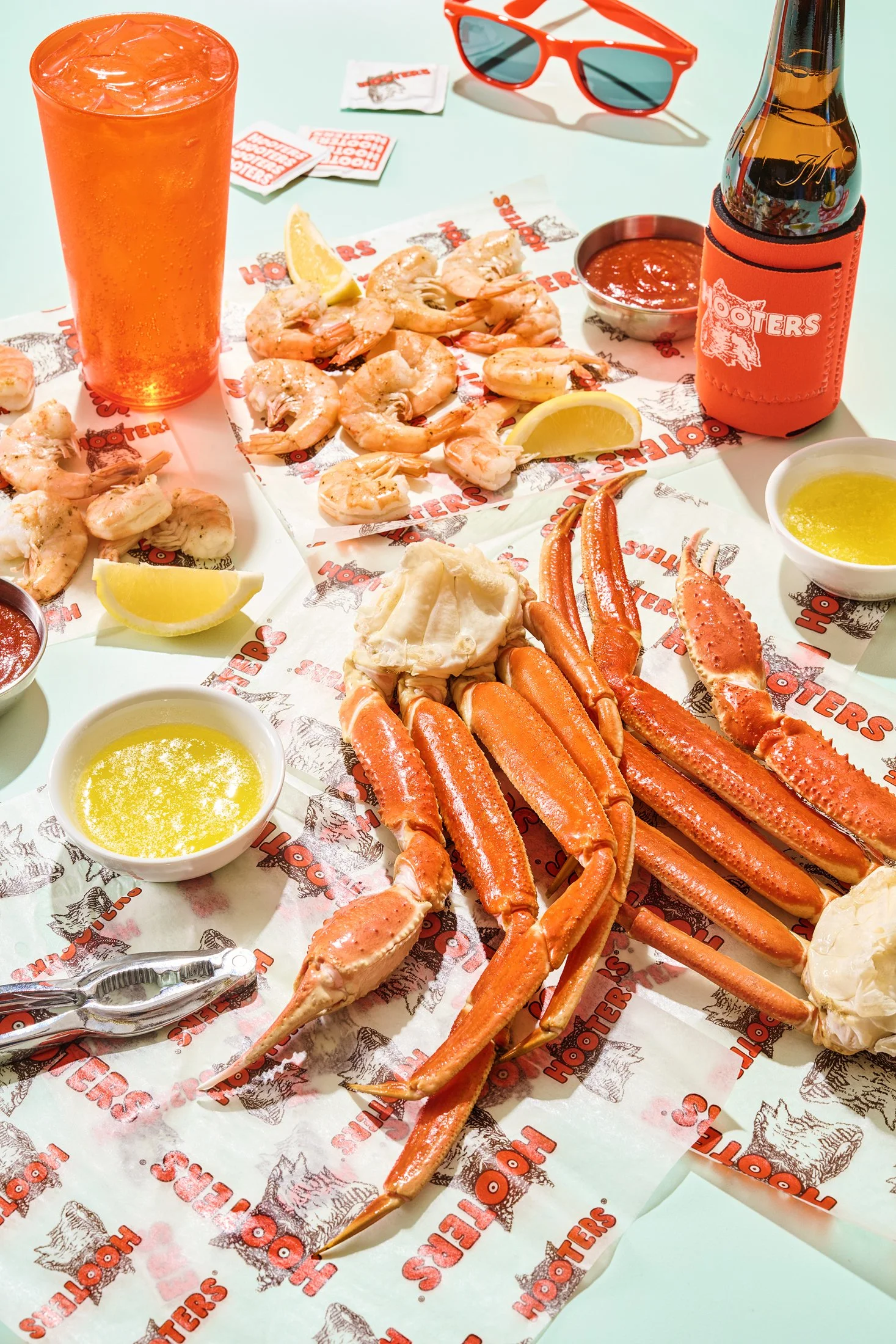 26010 - Hooters Menu9296 copy.jpg