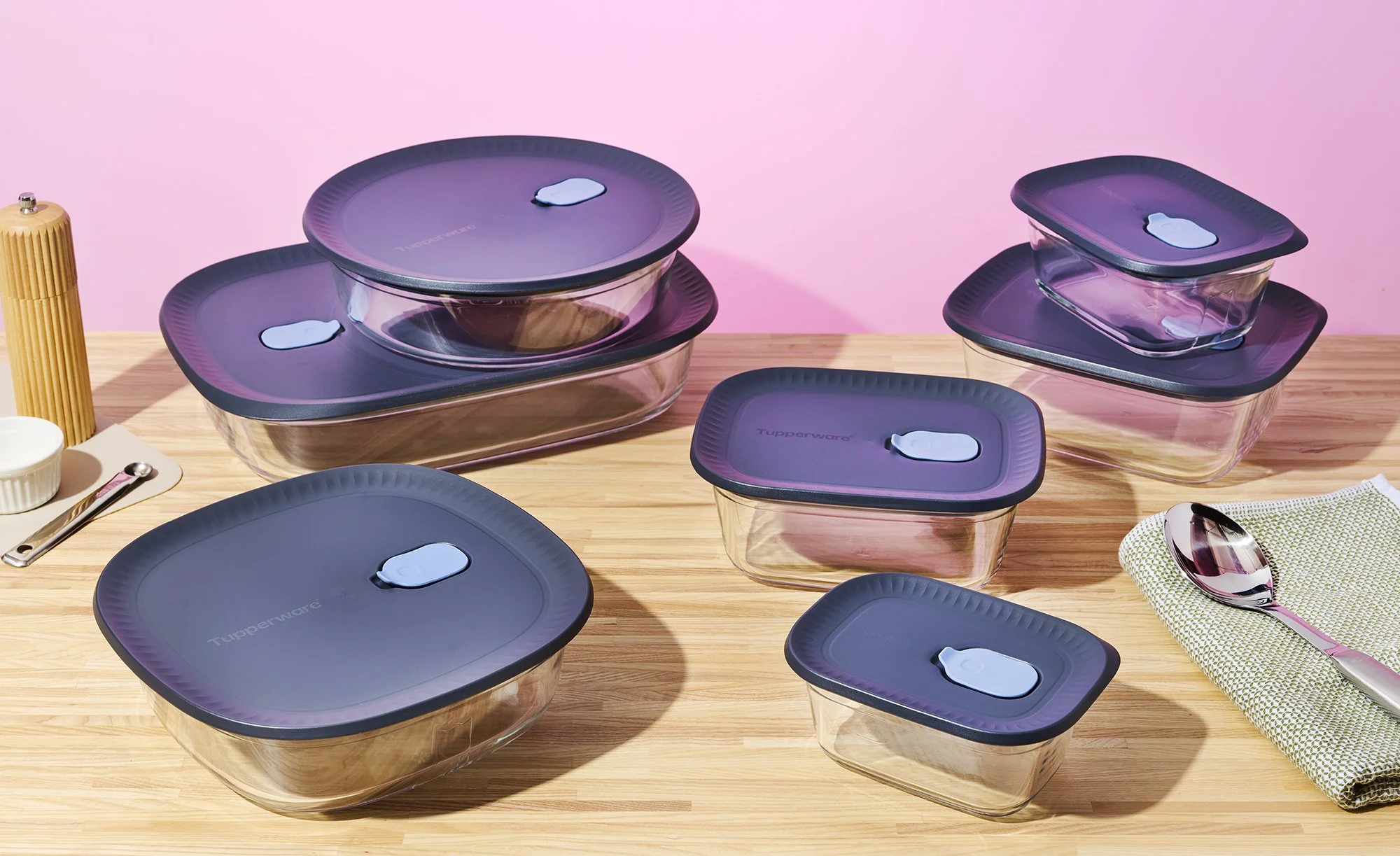 25029 - Tupperware0402 copy.jpg