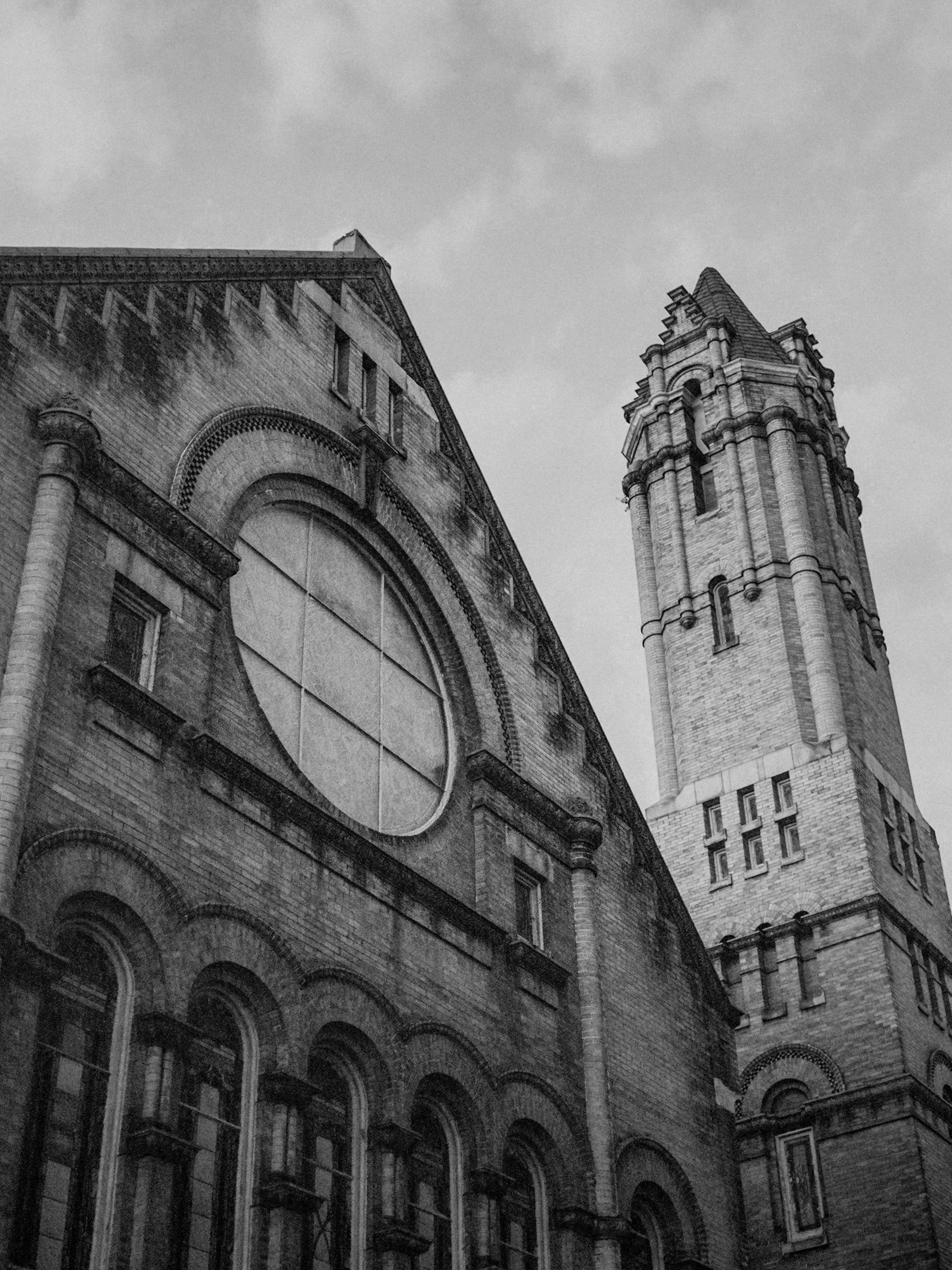 photo of a beautiful hospitality center and tourism hub.