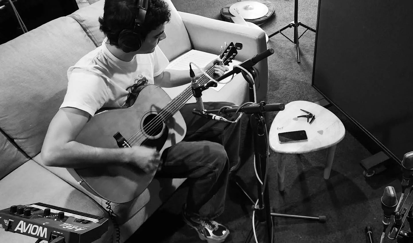 Recording Acoustic Guitars