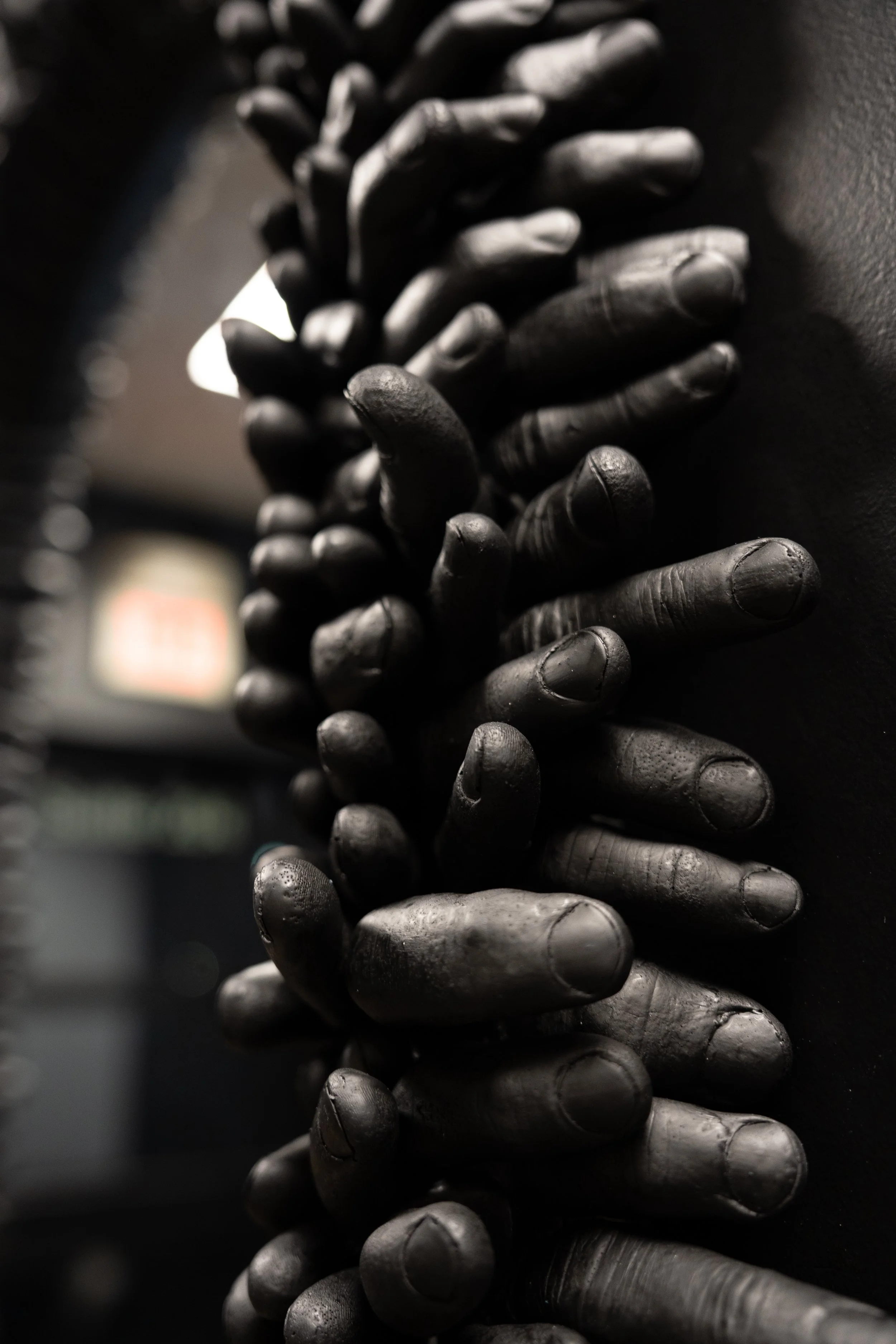 Large Finger Frame Mirror