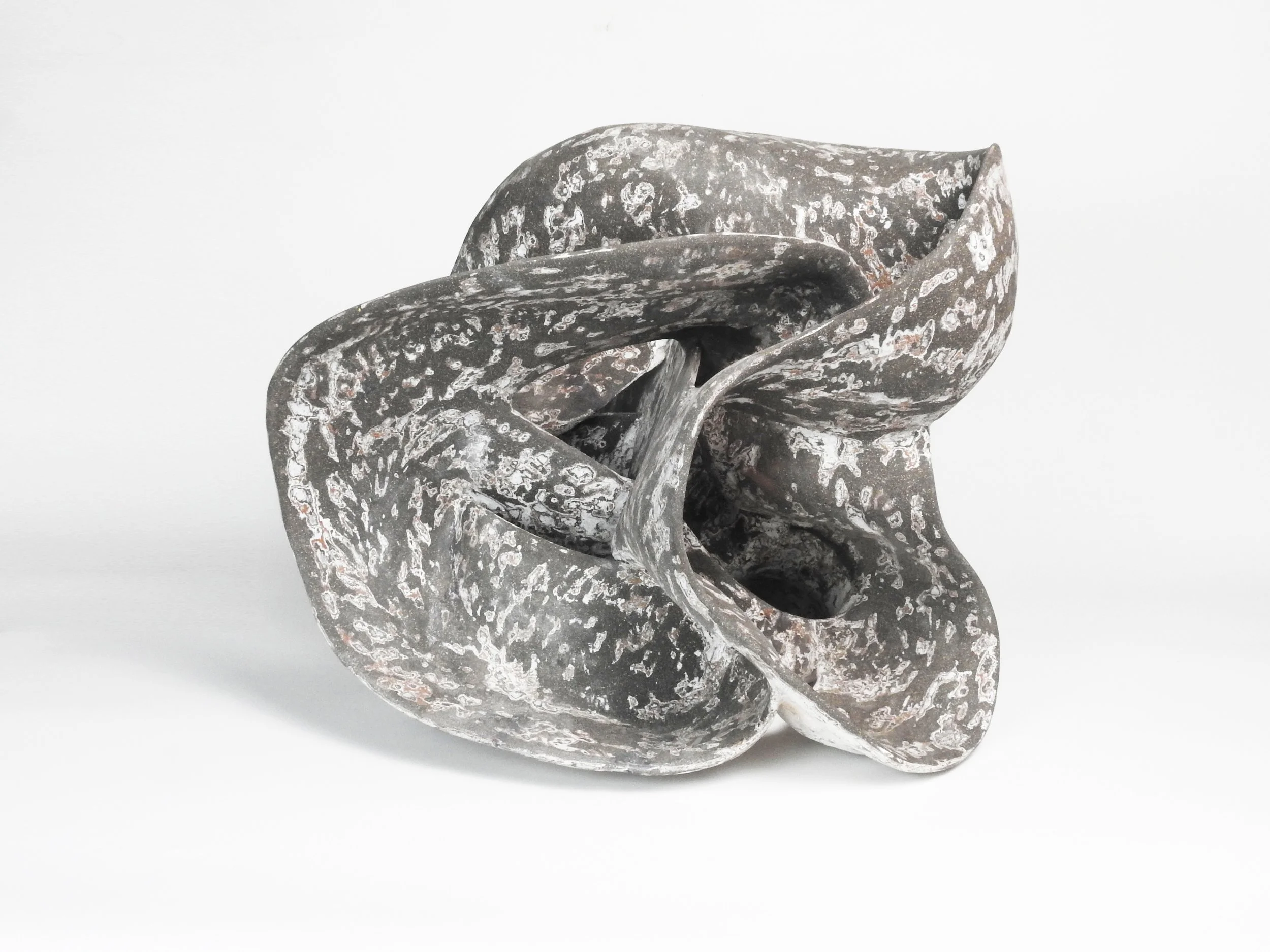 DU QINFEN 杜沁芬
,
微观-圆融 
Micro: Wholeness
,
2025
,
Black zisha clay, red zisha clay, high-white clay
,
58 × 53 × 52 cm