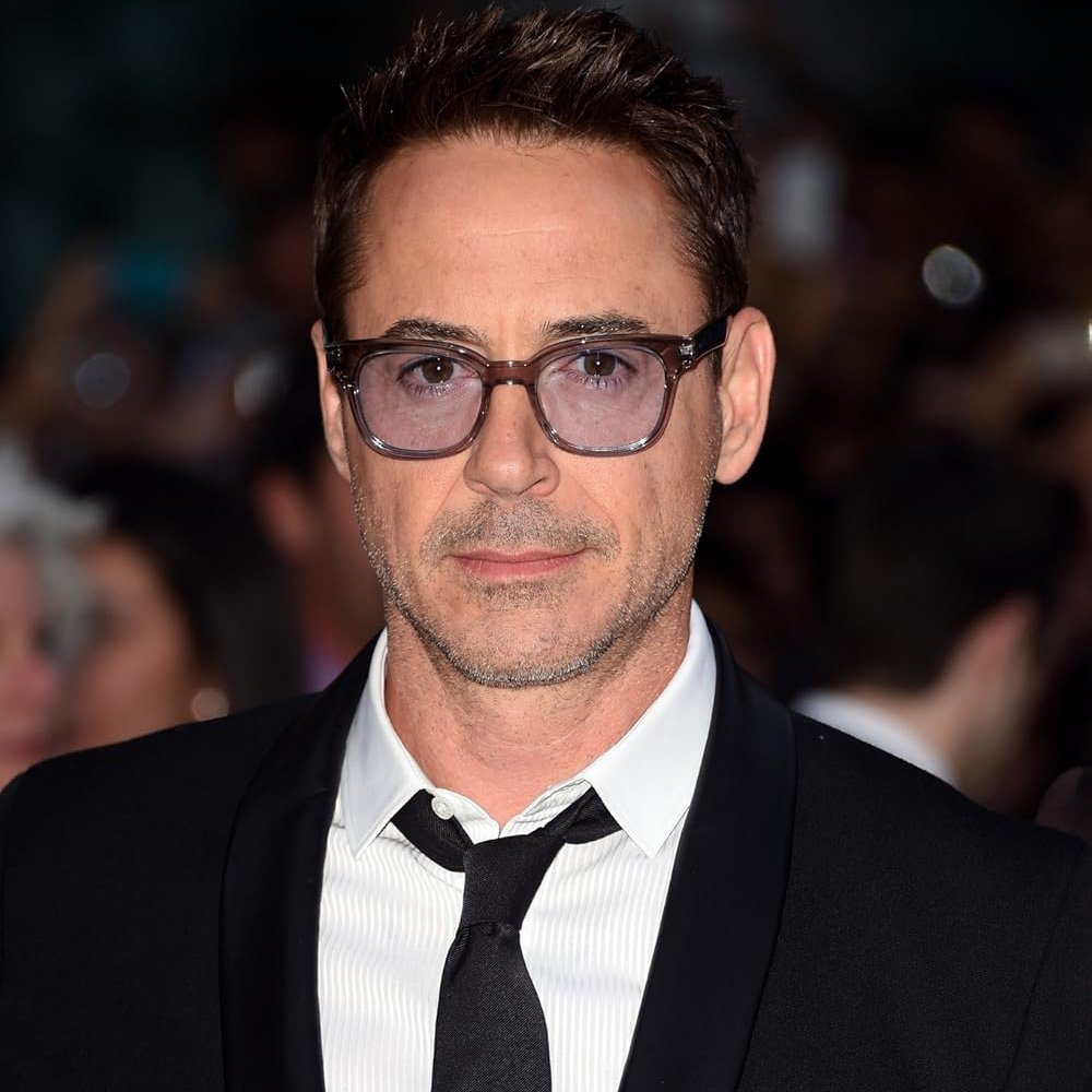 ROBERT DOWNEY JR.