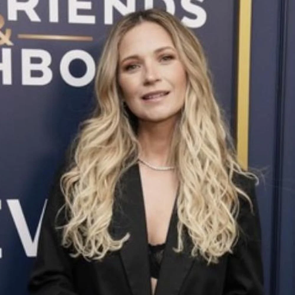 VANESSA RAY