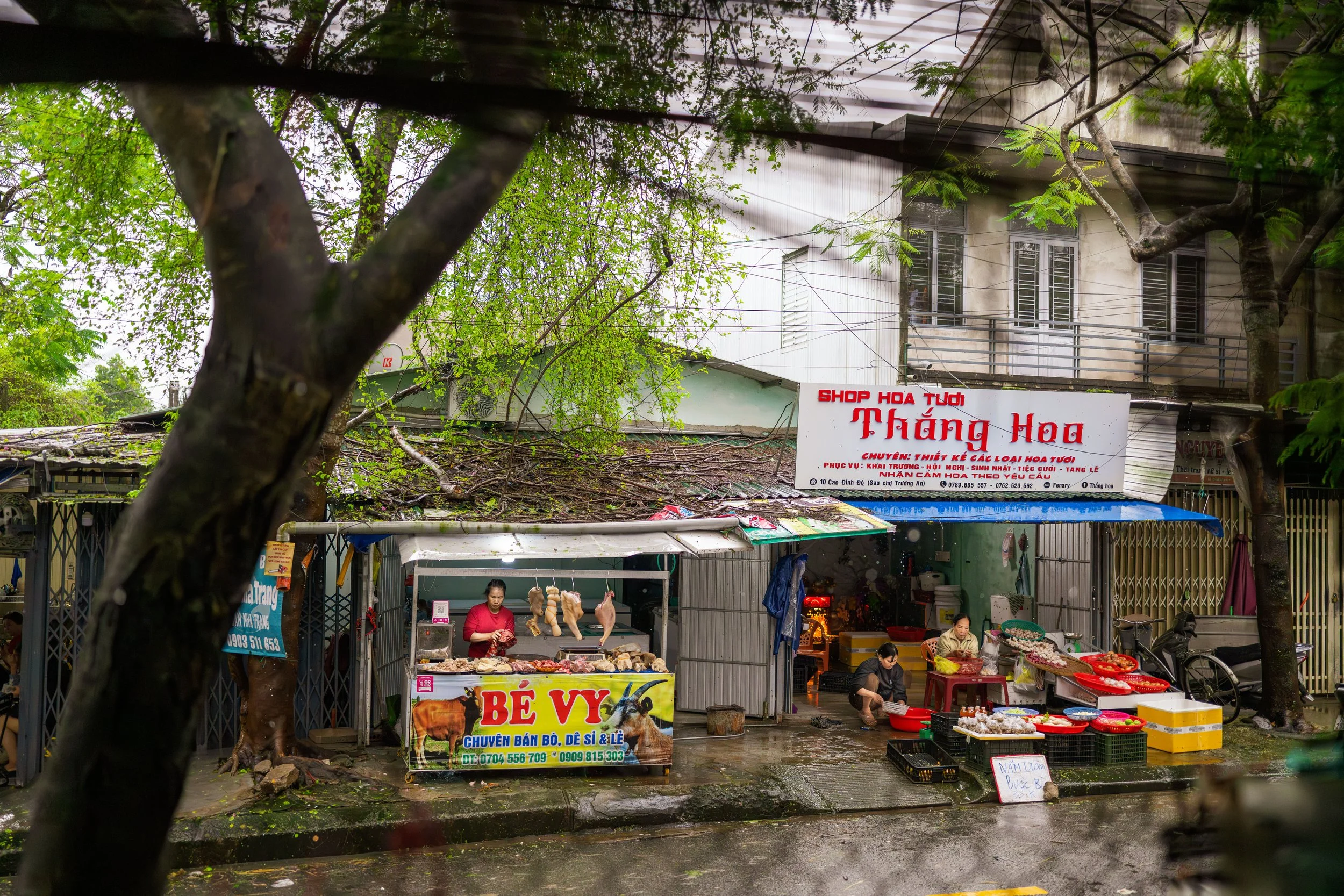 The main Hue market has spawned many in the food business to open markets on the surrounding streets.
