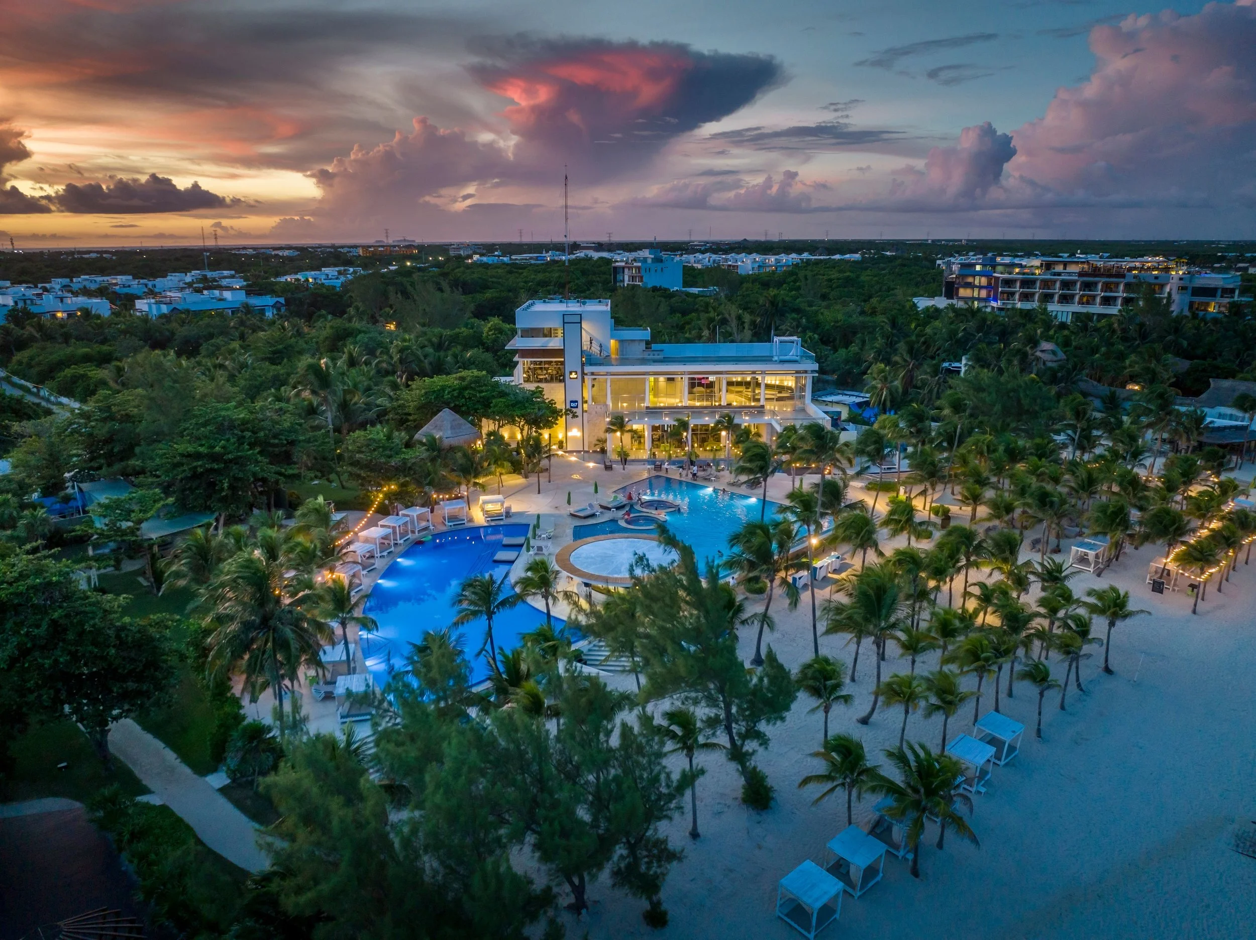 All inclusive resort, tropical, pool