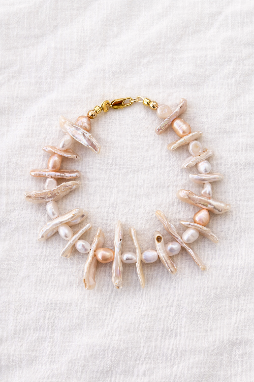 Freshwater Pearl and Gold Clasp Bracelet