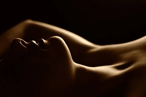 The power of Communication and Boundaries - Tantric Massage as a Metaphor of Life