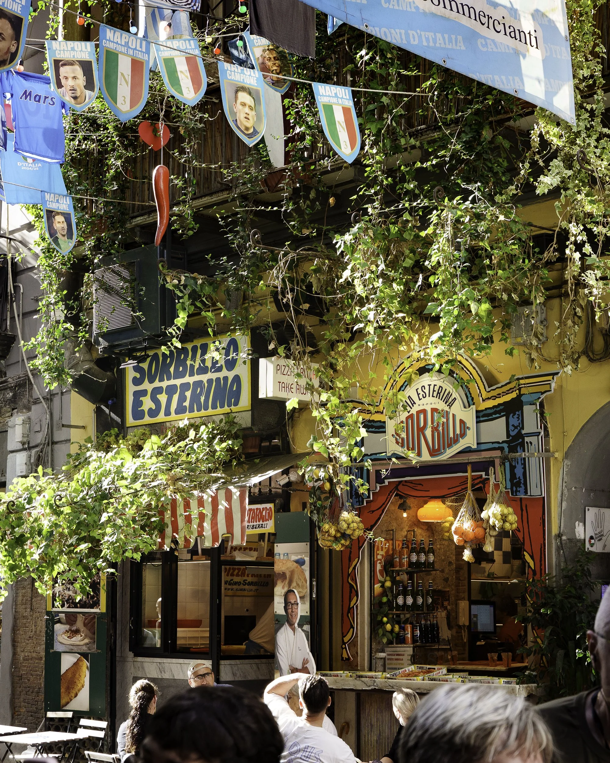 Napoli Tom Curran-30.jpg