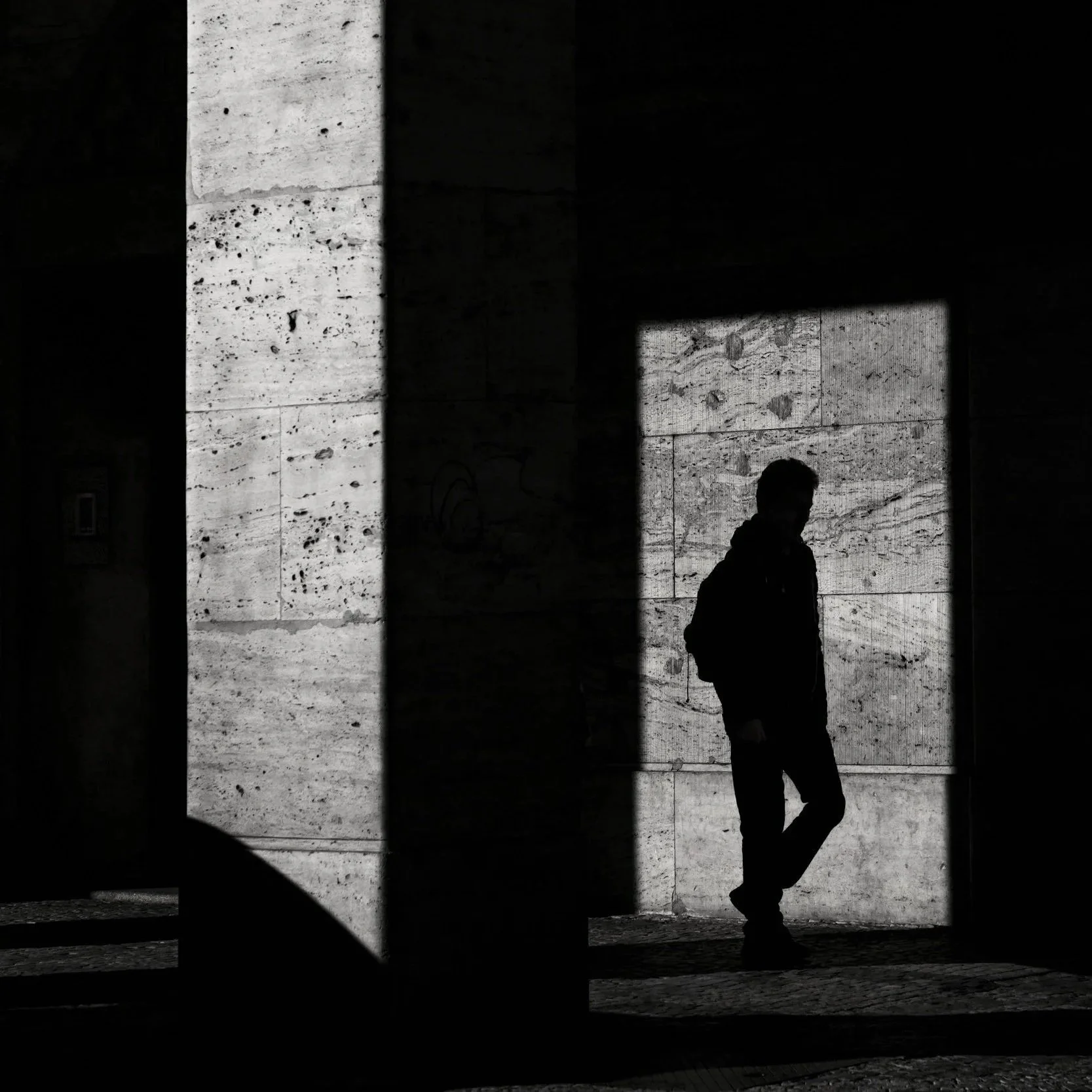 Why So Many Small Businesses Don’t Get Repeat Customers (Even When People Are Happy!)