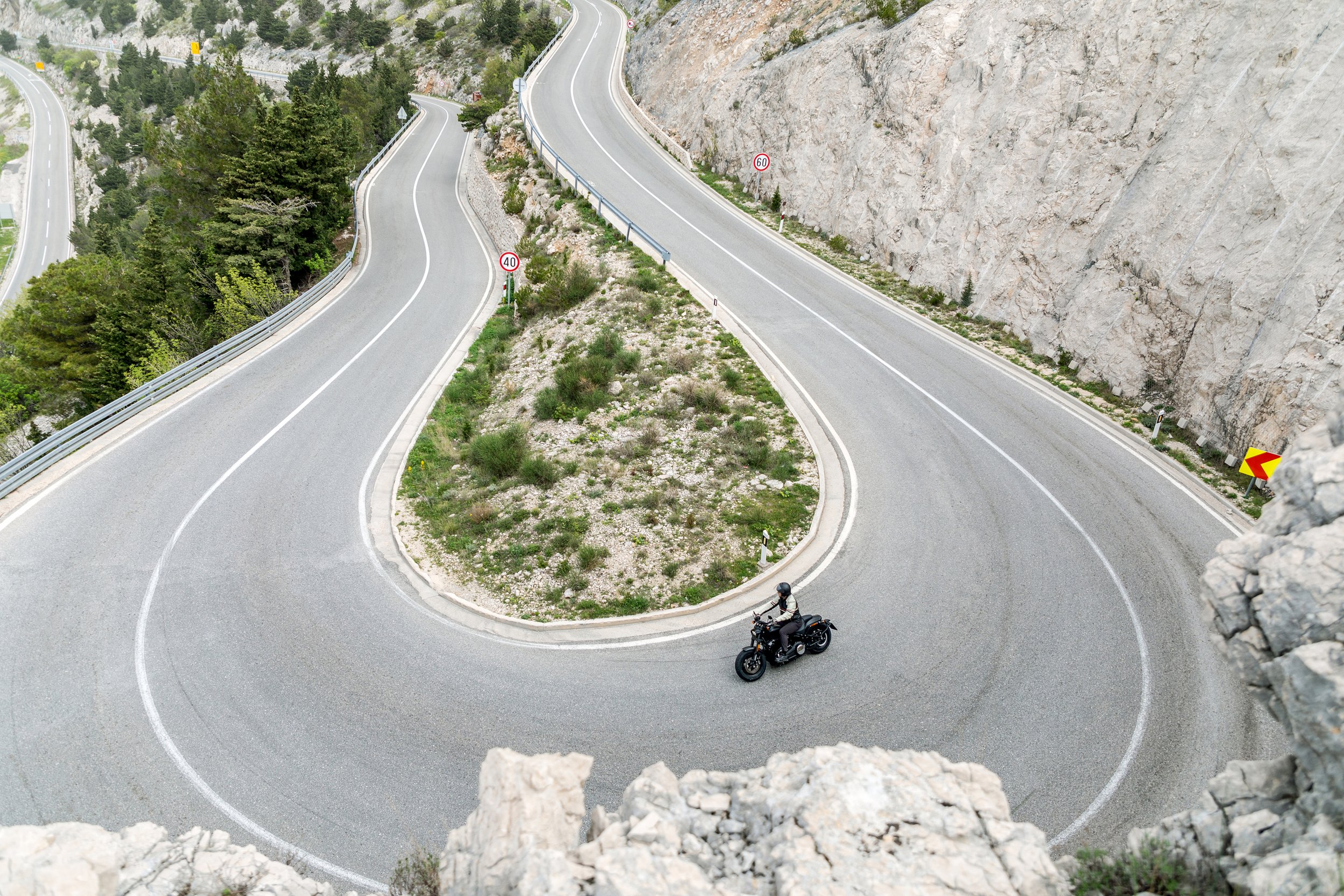 HARLEY DAVIDSON FAT BOB.jpg