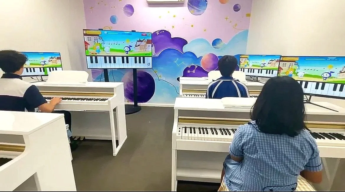 Group Teens Piano Class