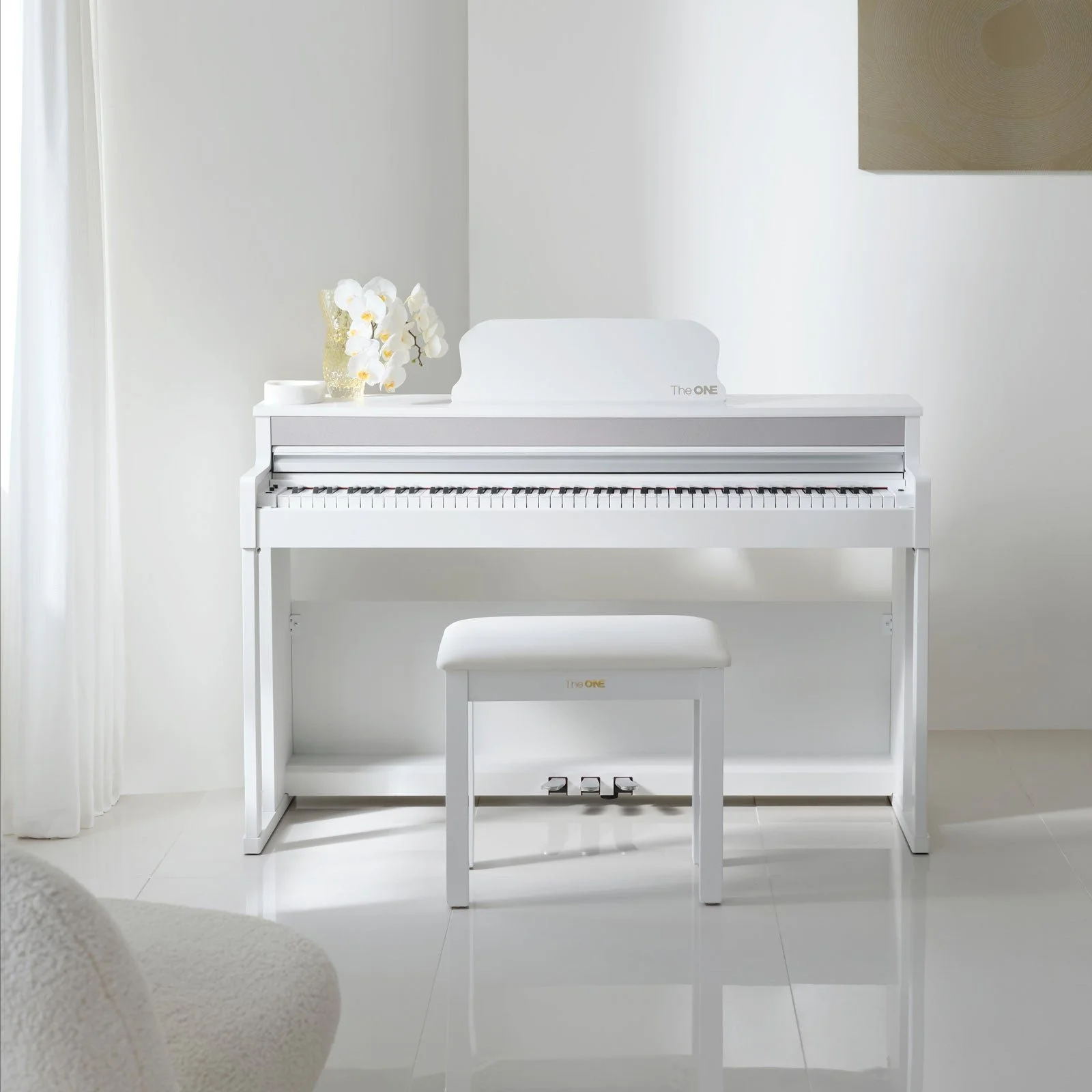 TOP1X_WHITE_SMARTPIANO.jpg
