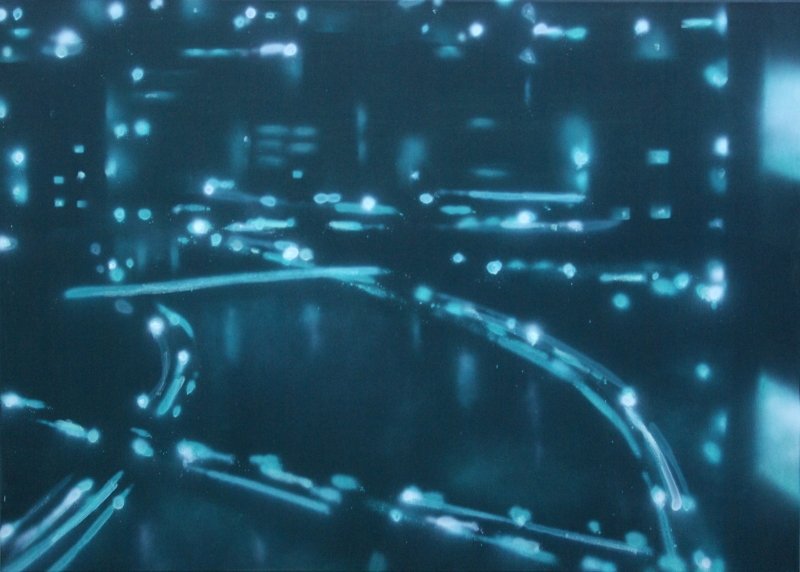 Digitales Stadtbild mit leuchtenden blauen Linien und Gebäuden im neonartigen Stil.