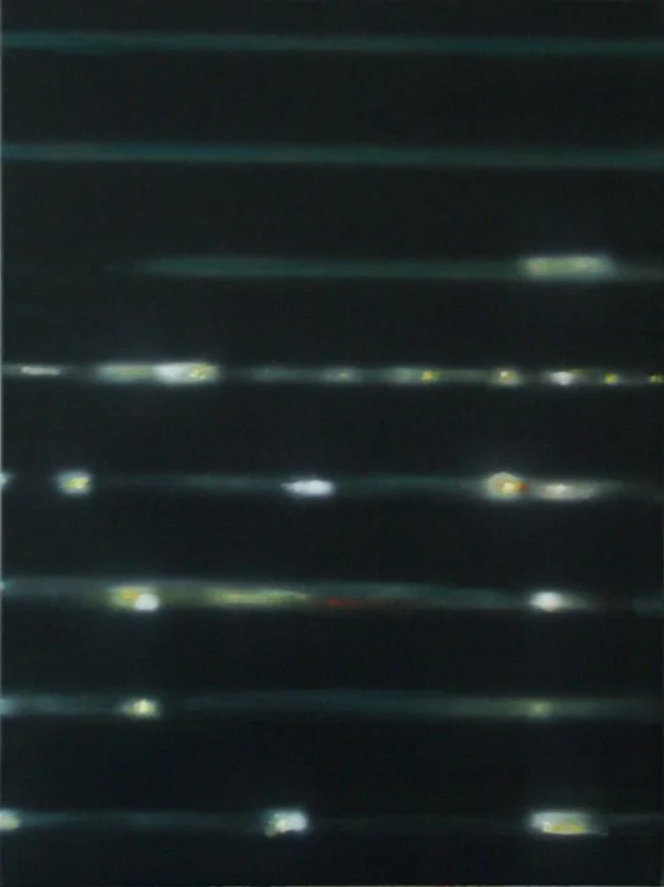 Schwarz hintergrund mit horizontalen Leuchtstreifen in verschiedenen Farben und Abständen.