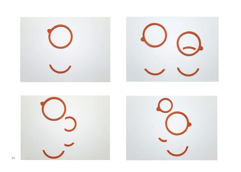 Vier Bilder, die zeigen, wie man verschiedene Papierschnitte oder Formen mit einem Schneidegerät macht, zum Beispiel einen Kreis, einen Halbkreis, einen Bogen und eine Linie, in einem einfachen, linearen Design.